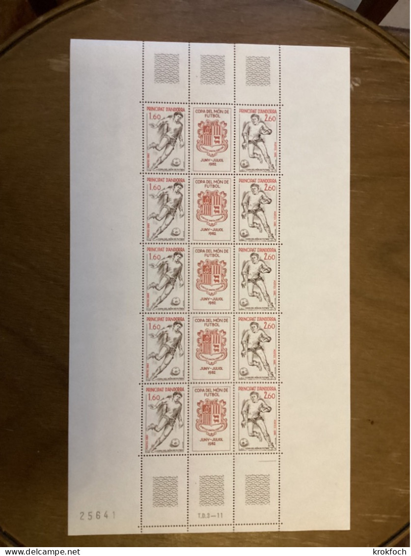 Andorre YT 302-3 - Football Coupe Du Monde 1982 - Feuille De 5 Triptyque - Unused Stamps