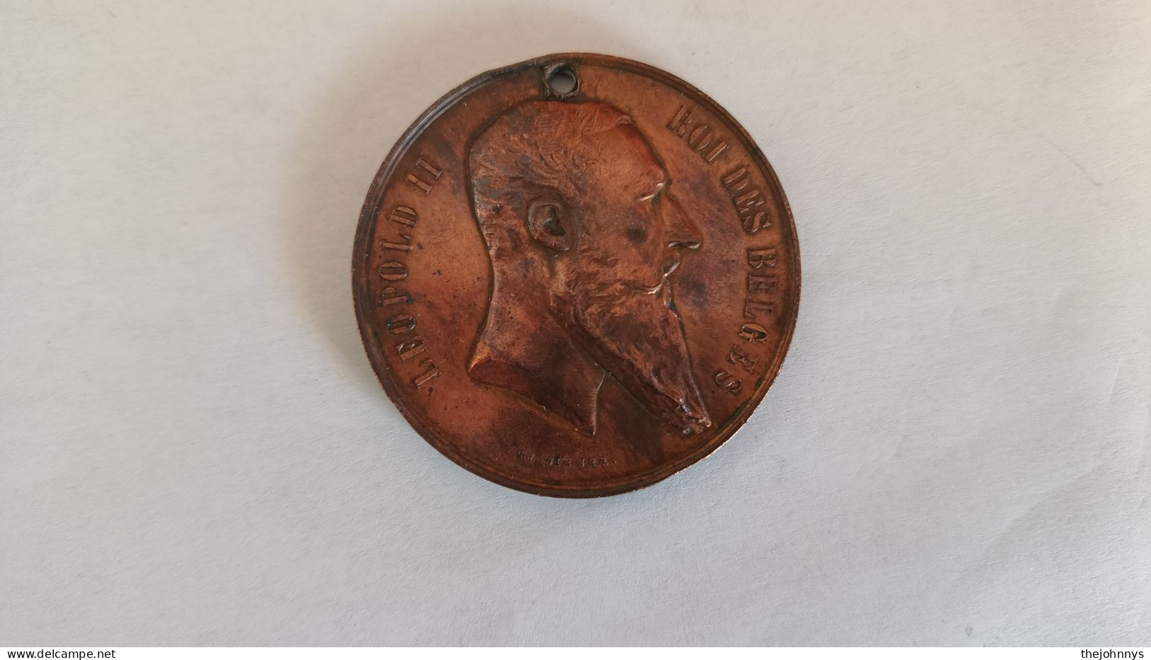 Médaille Médaillle Exposition Internationale 1880 Leopold II  Trouée - Sonstige & Ohne Zuordnung
