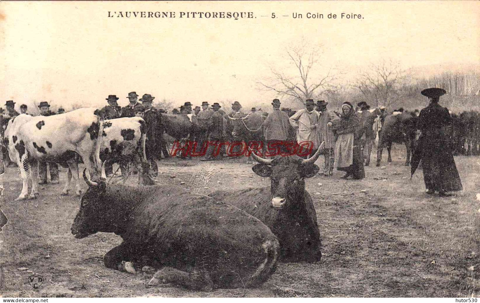 CPA AUVERGNE - UN COIN DE FOIRE - Auvergne