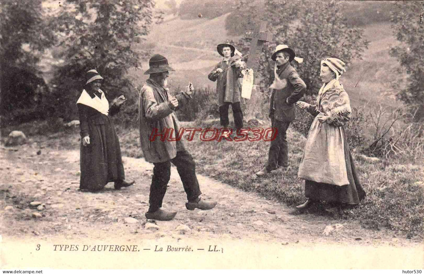 CPA AUVERGNE - LA BOURREE - Auvergne