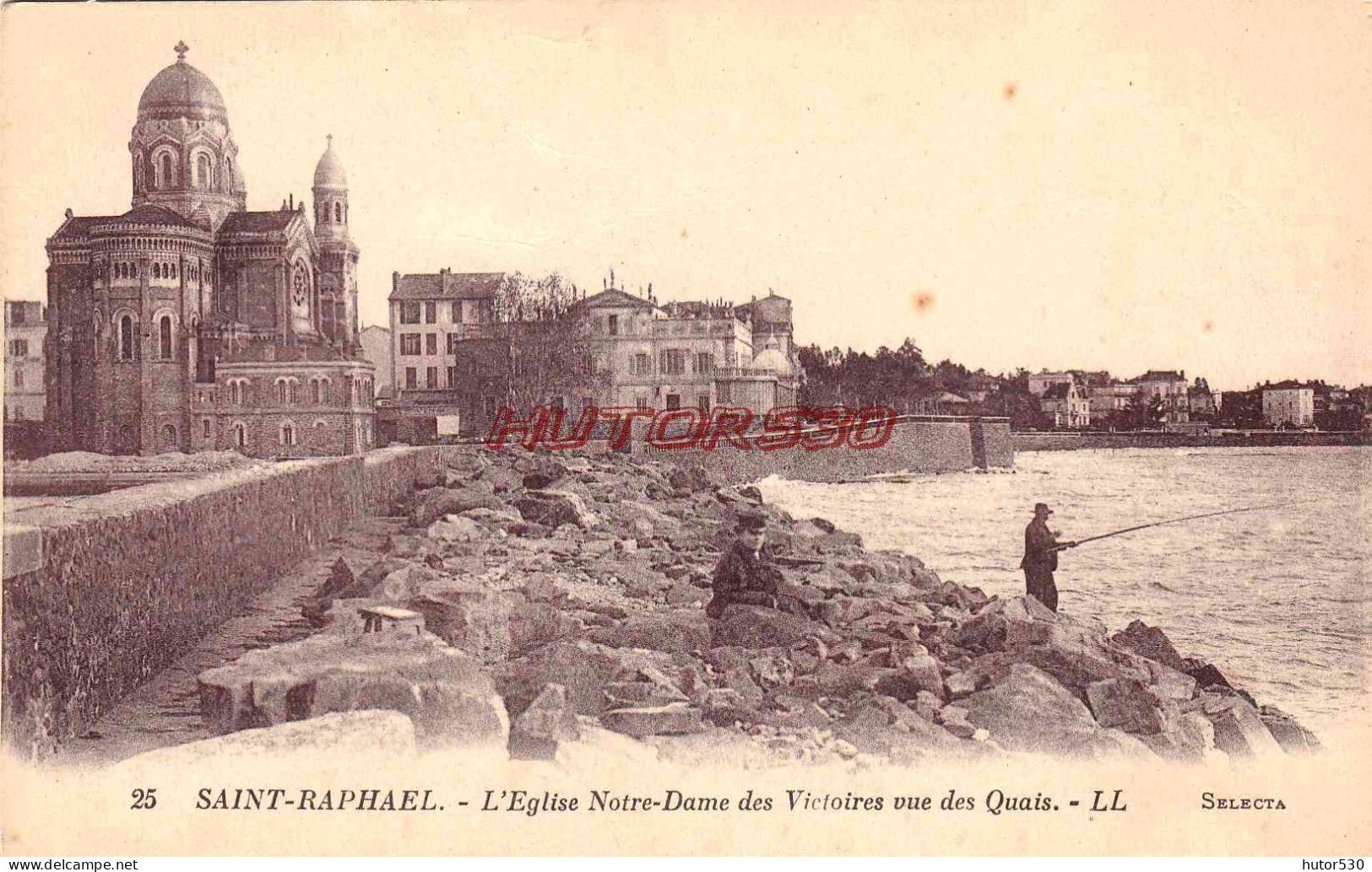 CPA SAINT RAPHAEL - VUE SUR DES QUAIS - Saint-Raphaël