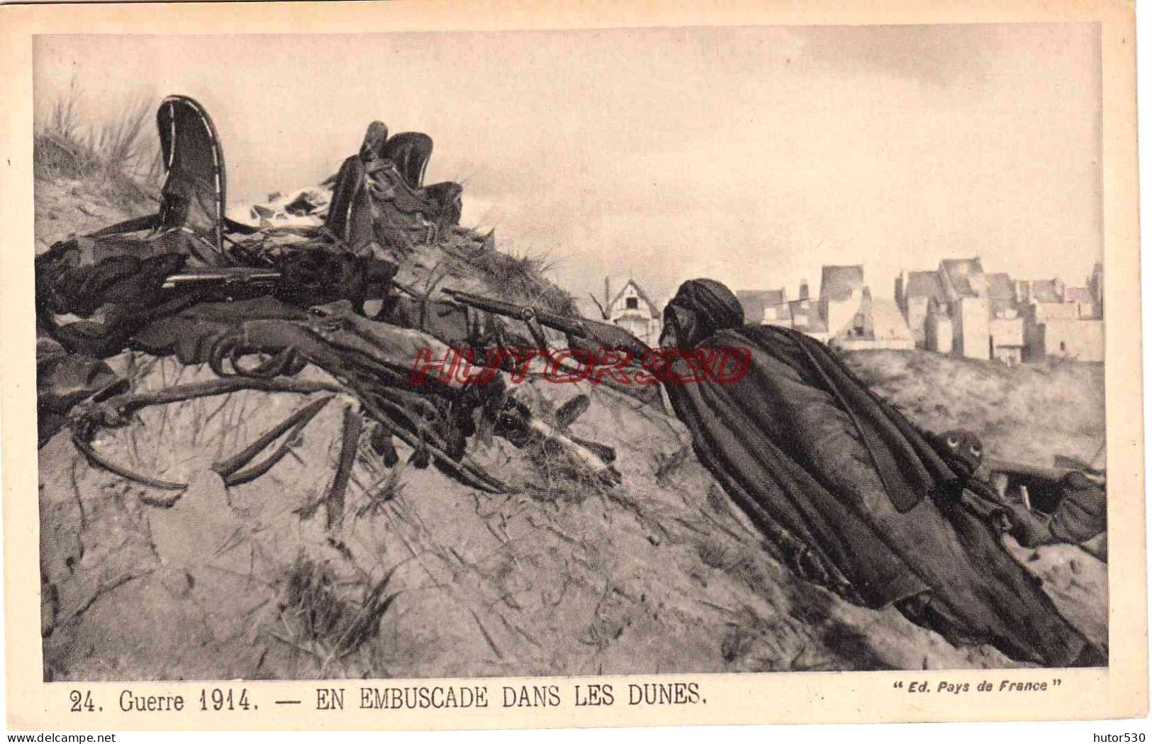 CPA GUERRE 1914-1918 - EN EMBUSCADE DANS LES DUNES - Guerra 1914-18