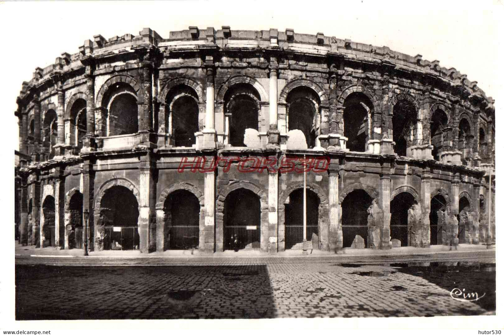 CPSM NIMES - LES ARENES - Nîmes