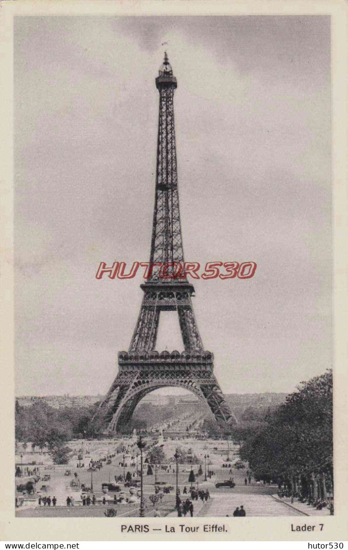 CPA PARIS - LA TOUR EIFFEL - Eiffelturm