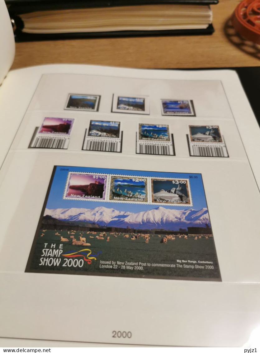 2000 MNH New Zealand According To Lindner-T Album Postfris** - Années Complètes