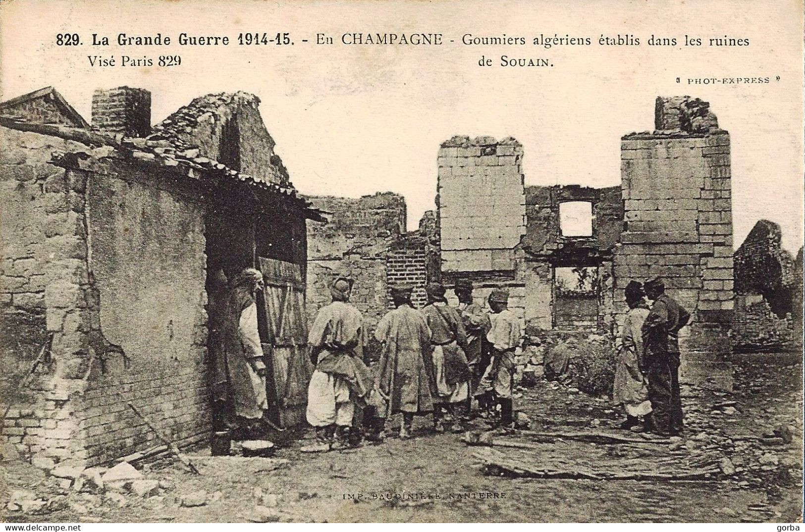 *CPA - 51 - SOUAIN - Goumiers Algériens Dans Les Ruines De Souain - Guerre 1914-1918 - Souain-Perthes-lès-Hurlus