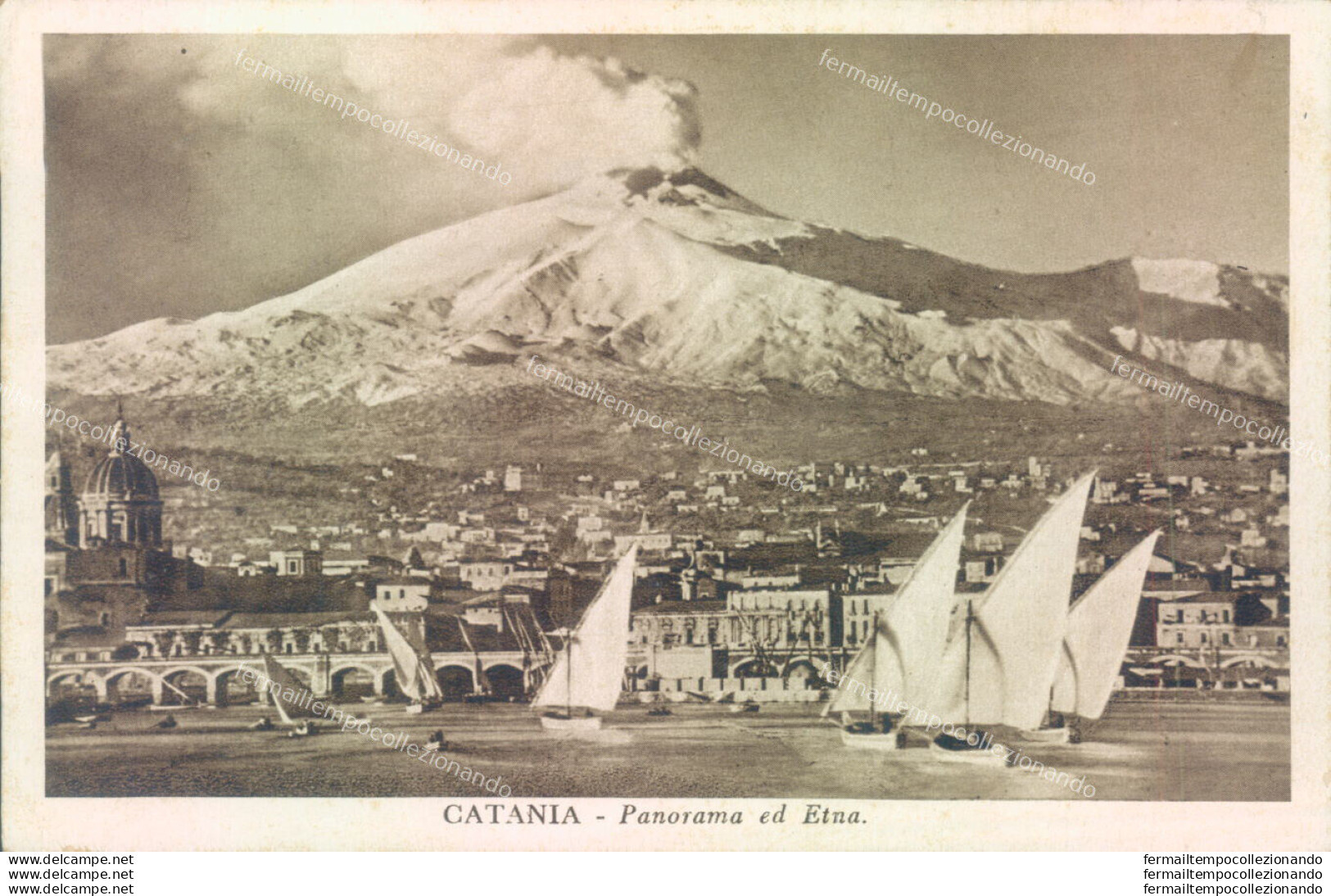 Ab276 Cartolina Catania  Citta' Panorama Ed Etna - Catania
