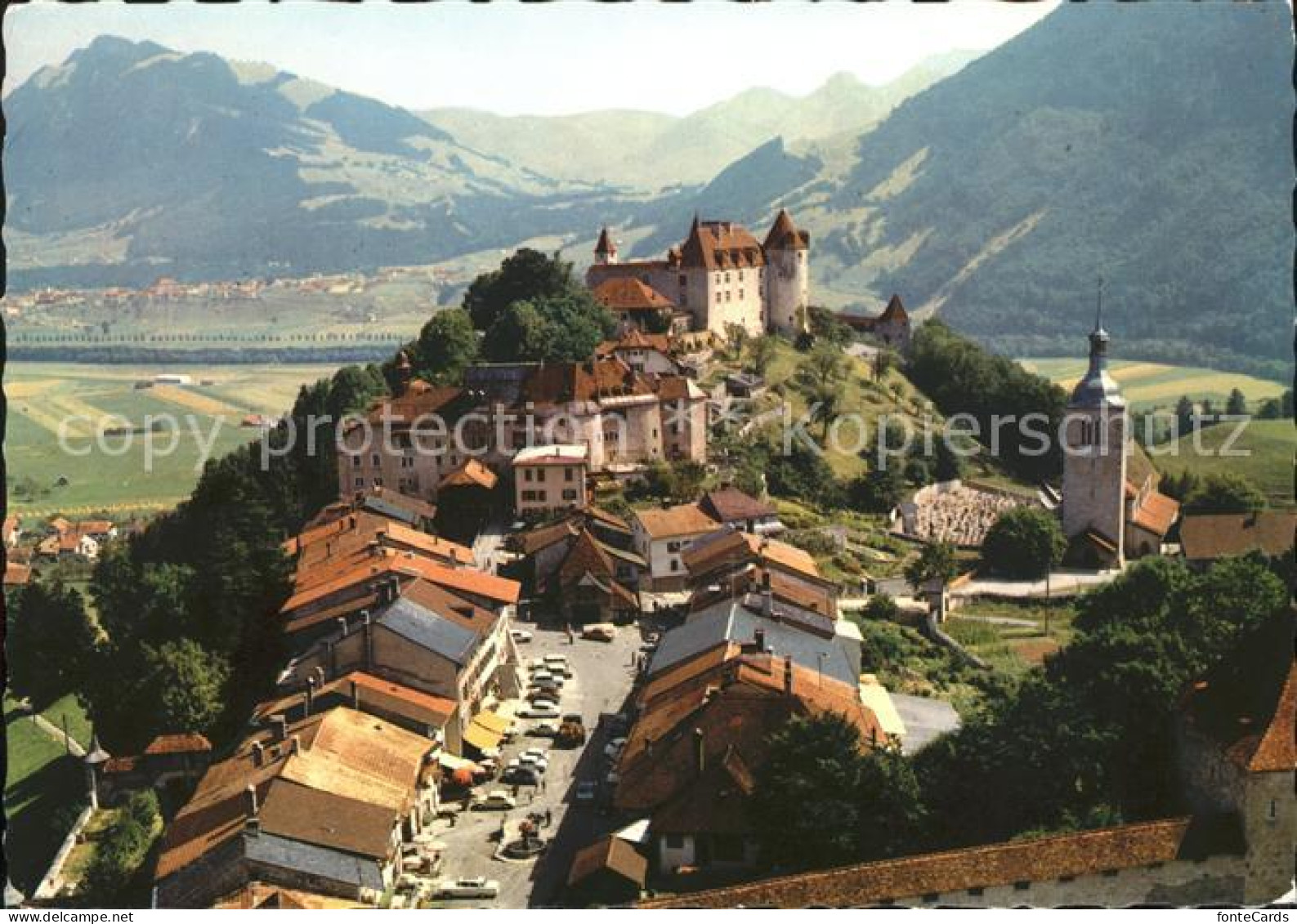 11886212 Gruyeres FR Ortsblick Mit Schloss Gruyeres - Otros & Sin Clasificación