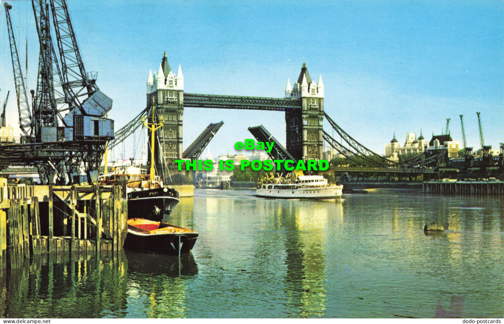 R579941 London. Tower Bridge - Autres & Non Classés