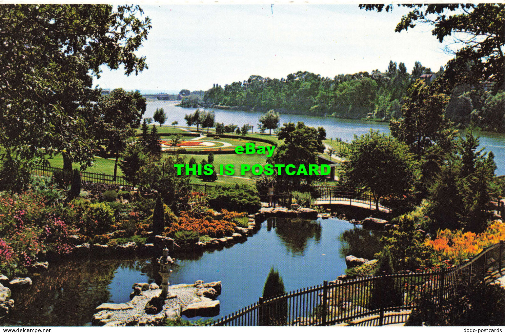 R573608 High Park. Toronto. Ontario. Canada. Plastichrome. Colourpicture. Royal - Monde