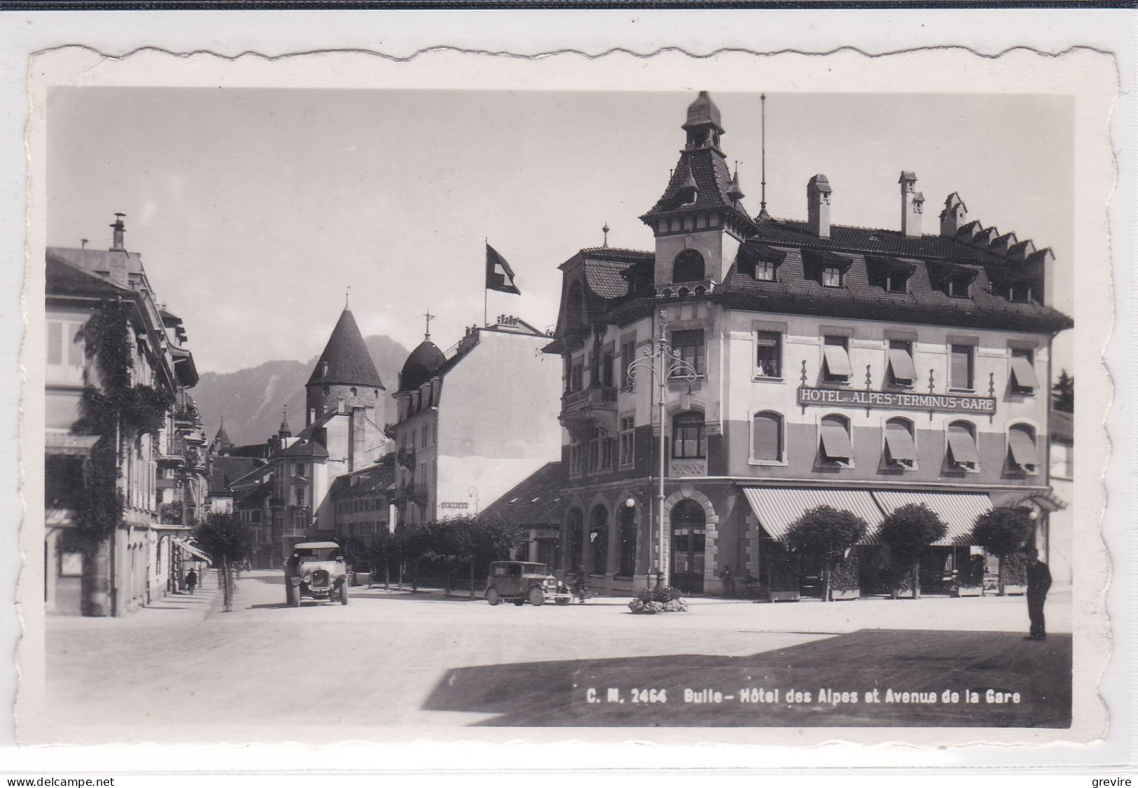 Bulle, Rue De La Gare. Hôtel Des Alpes (démoli) Et Ancienne Poste, Camion. Carte-photo, Voir CACHET DE FRANCHISE ! - Bulle