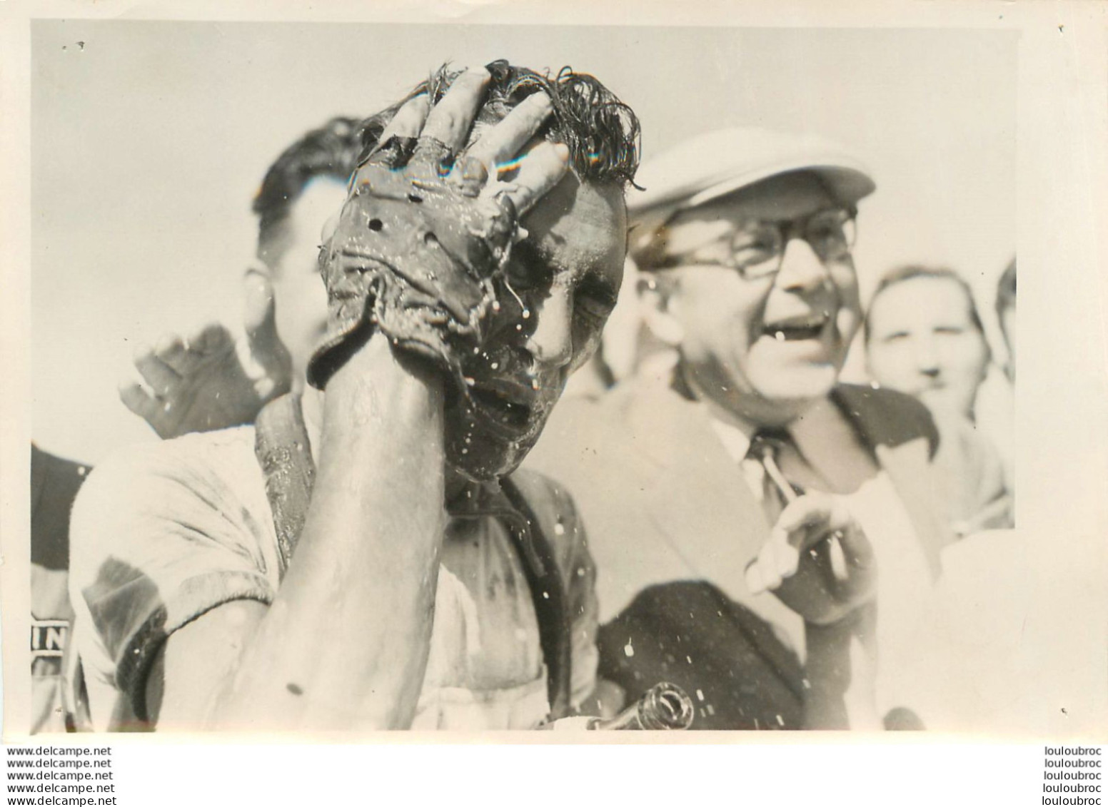 TOUR DE FRANCE 1952 JACQUES VIVIER VAINQUEUR DE LA 20ème ETAPE PHOTO ORIGINALE 18 X 12 CM - Deportes