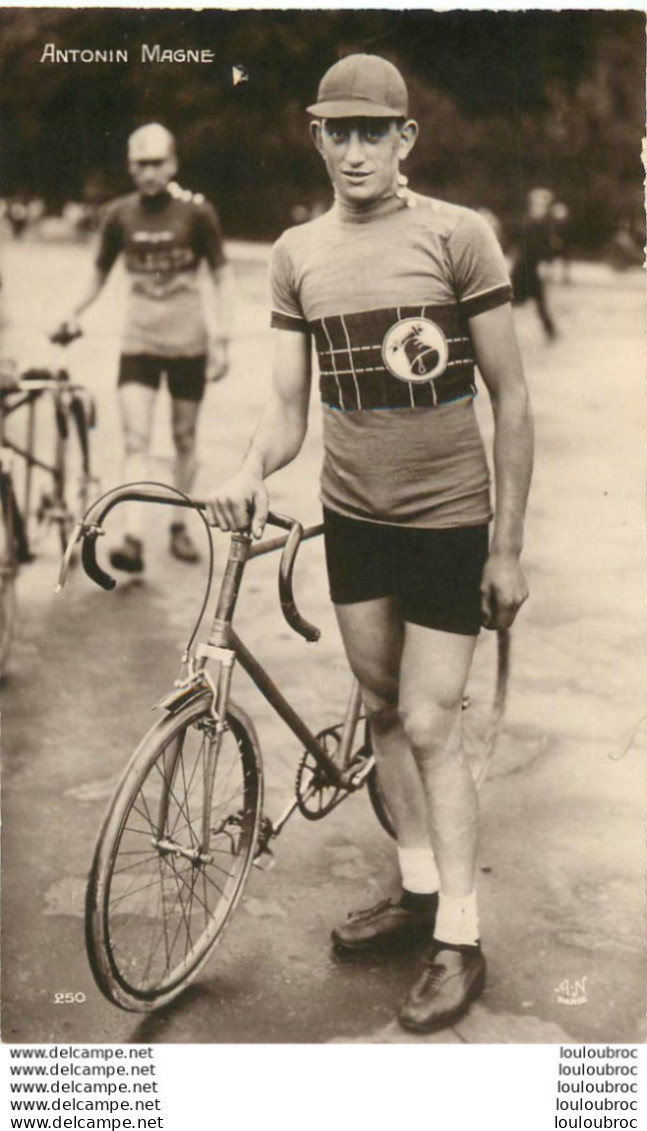 ANTONIN MAGNE VAINQUEUR TOUR DE FRANCE 1931 ET 1934 ET CHAMPION DU MONDE 1936 Ref1 - Radsport