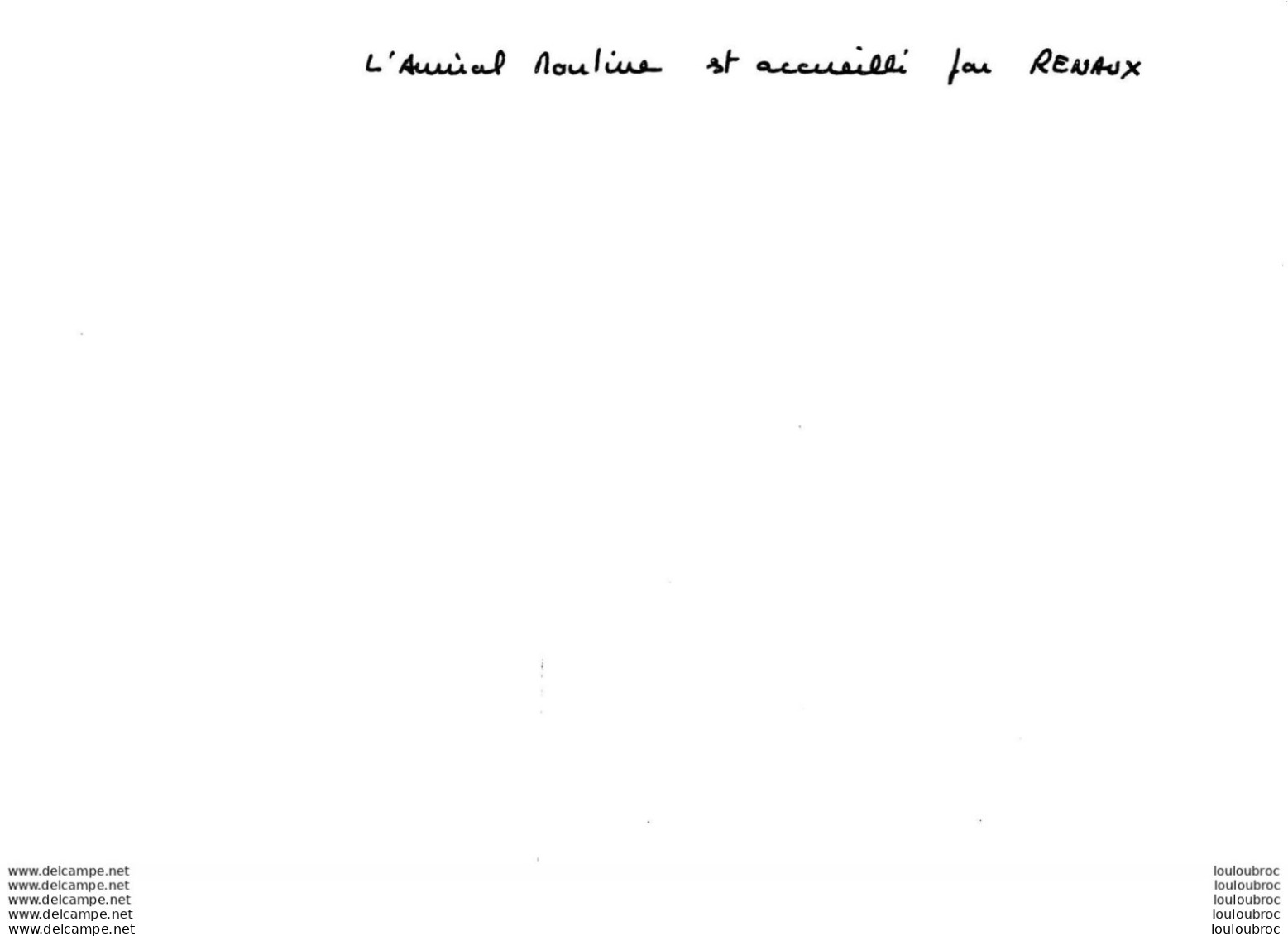 ESCORTEUR  LE BASQUE PASSATION DE COMMANDEMENT 01/1977  DU CDT RENAUX AU CDT DE ANDOLENKO  PRESENCE DE L'AMIRAL MOULINE - Bateaux