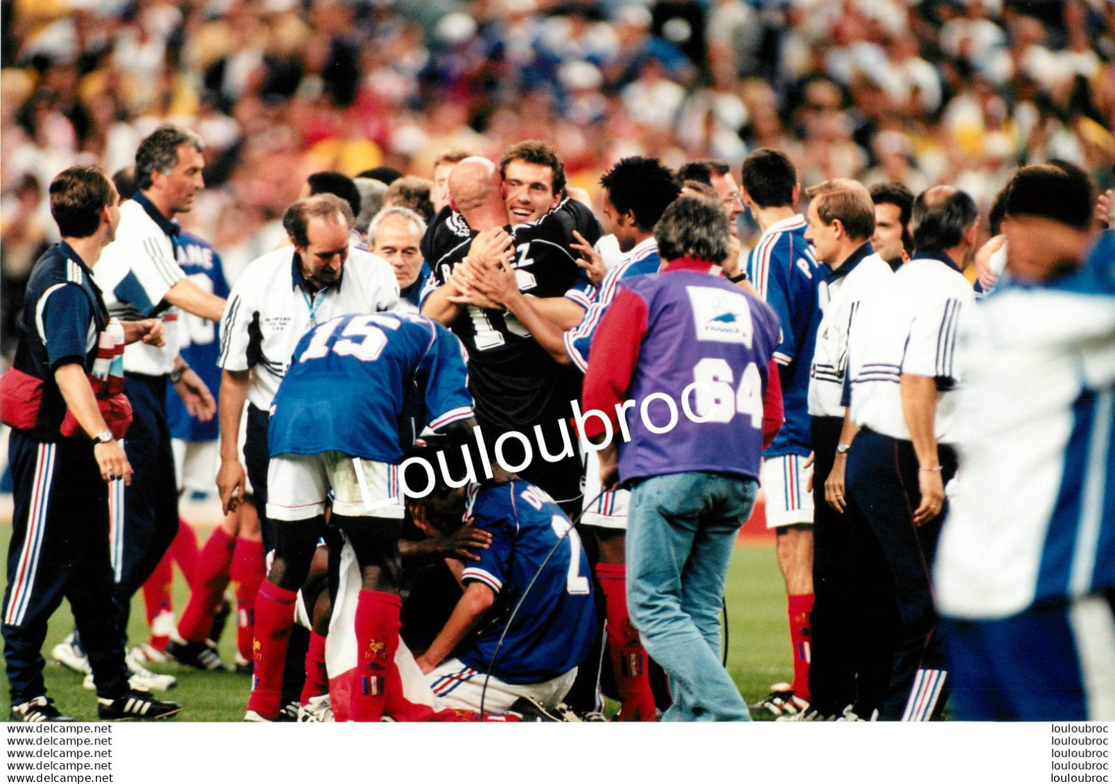 FINALE DE LA COUPE DU MONDE 1998 PHOTO DE PRESSE AGENCE  ANGELI 27 X 18 CM Ref18 - Deportes