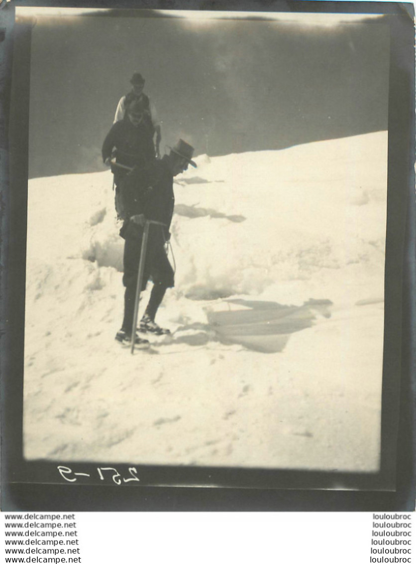 ASCENSION DANS LES ALPES FRANCE OU SUISSE ANNEE 1900 PHOTO ORIGINALE 13 X 10 CM Ref7 - Orte