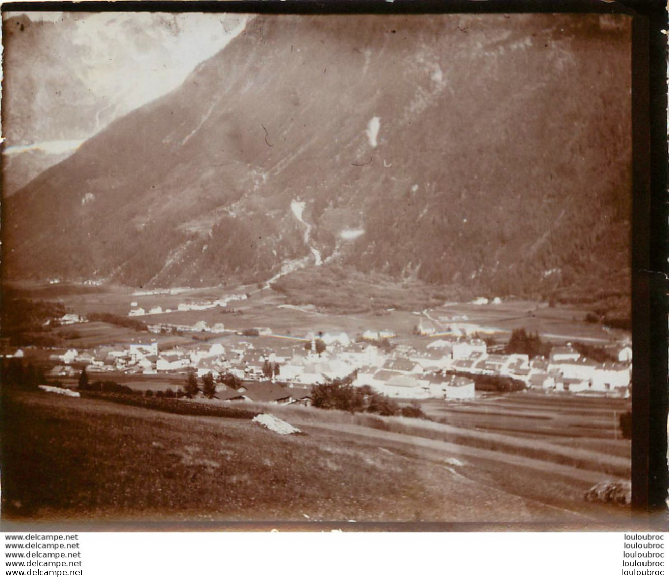 ALPES FRANCE OU SUISSE VILLAGE DE  MONTAGNE PHOTO ORIGINALE 13 X 10 CM N33 - Orte