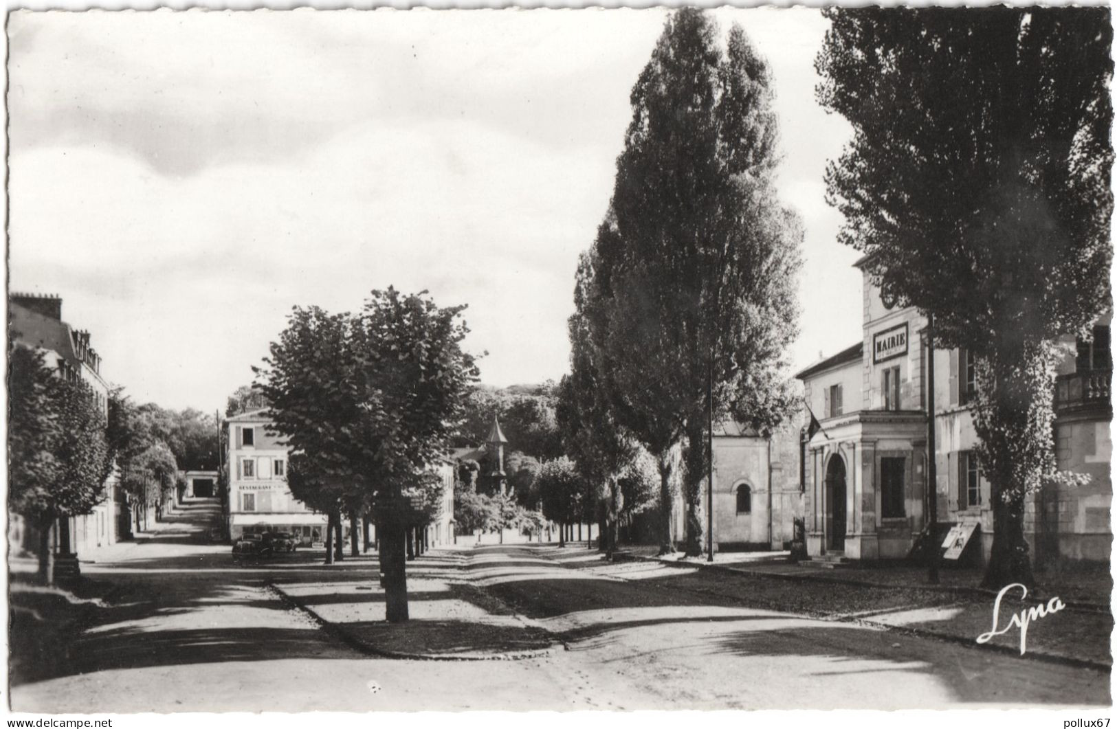 CPSM DE MARNES-LA-COQUETTE  (HAUTS DE SEINE)  LA MAIRIE ET LA PLACE - Sonstige & Ohne Zuordnung