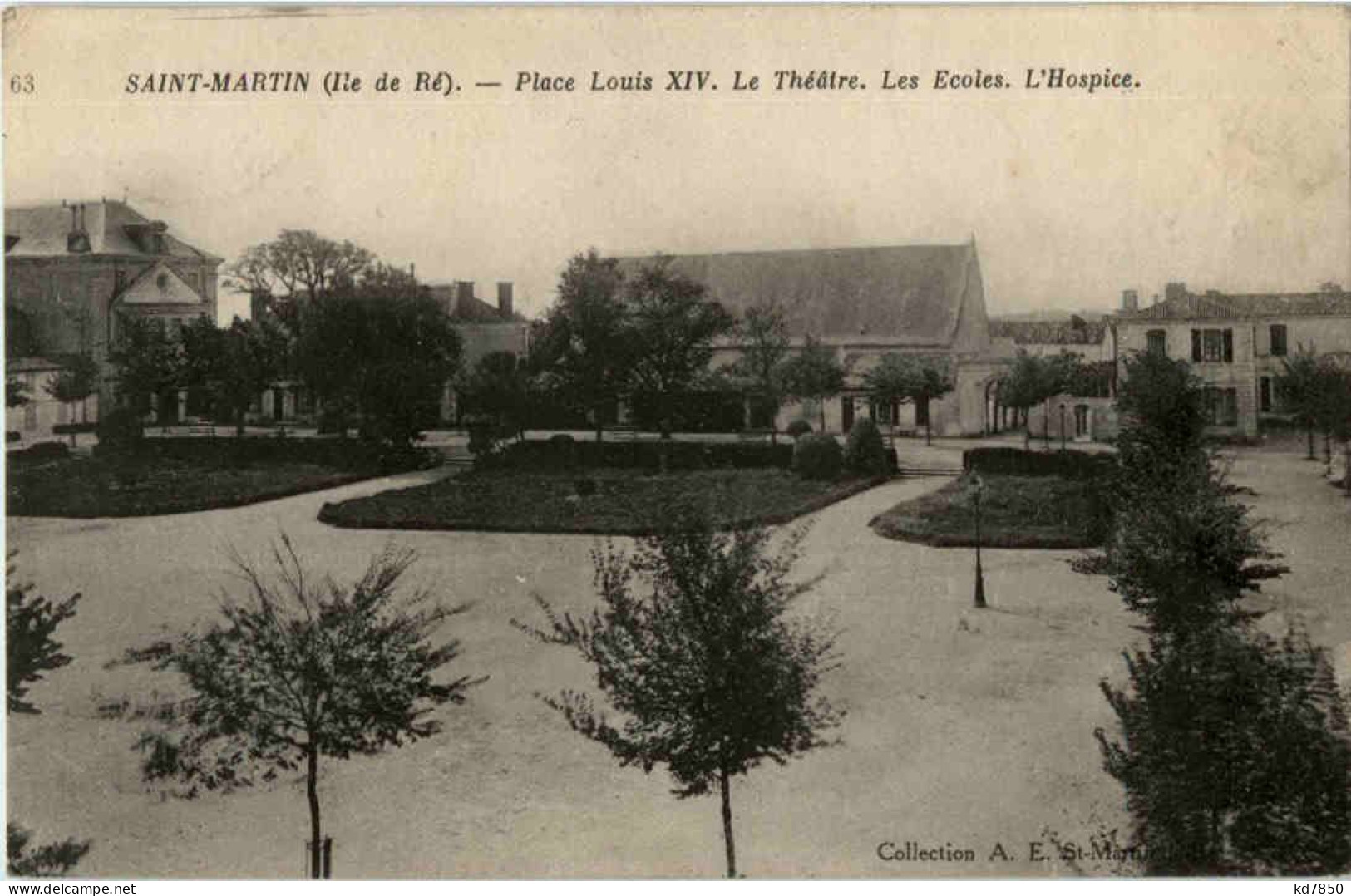 Saint Martin - Place Louis XIV - Ile De Ré