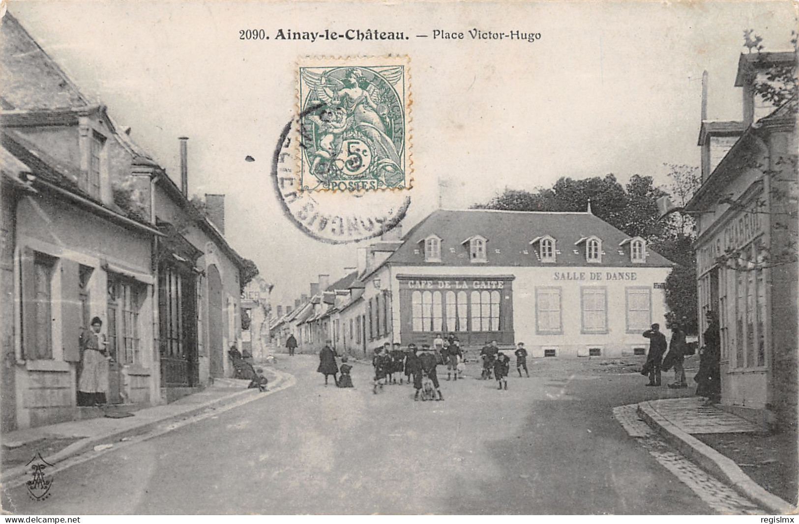 03-AINAY LE CHÂTEAU-PLACE VICTOR HUGO-N°2040-C/0301 - Other & Unclassified