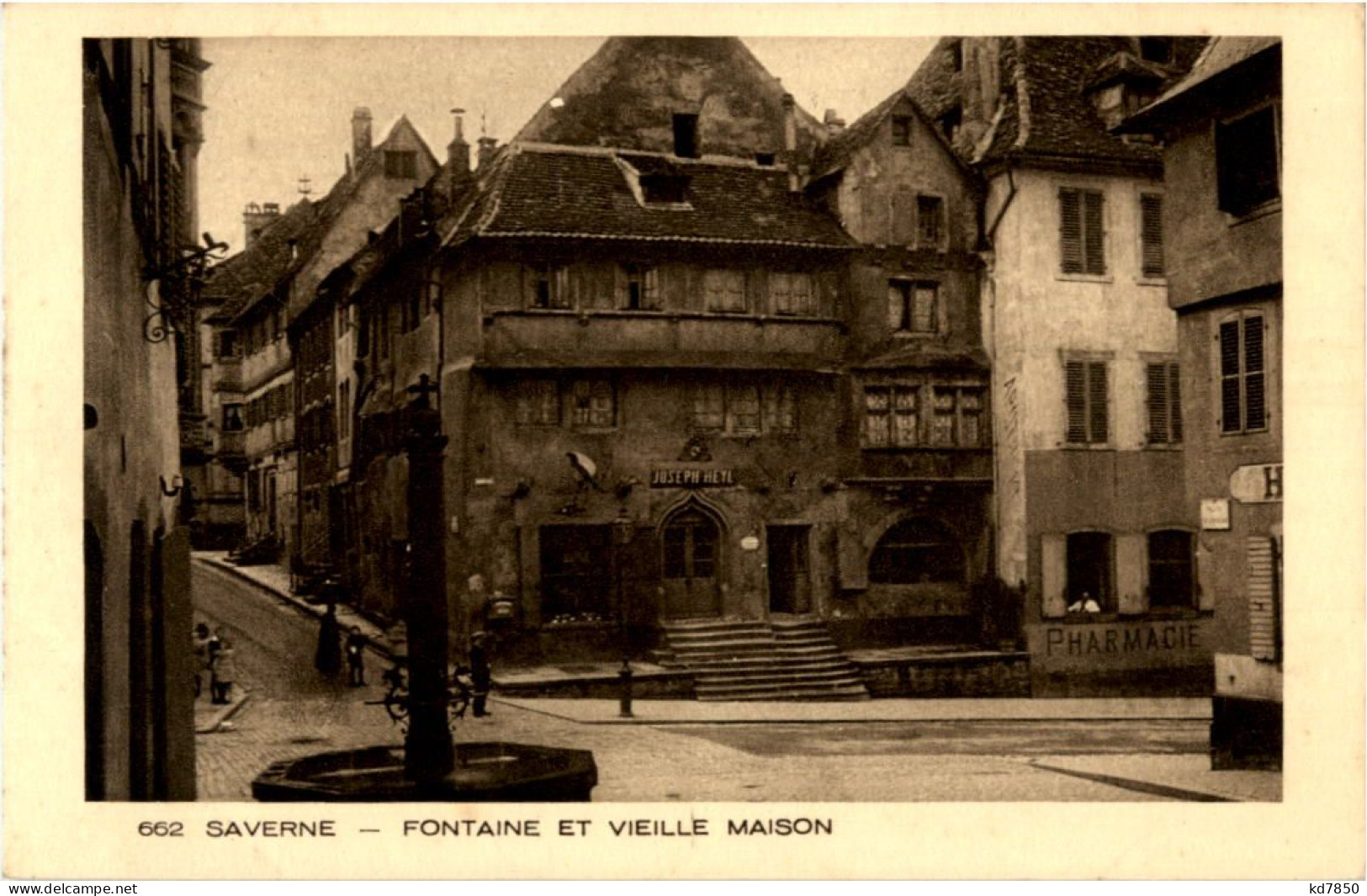 Saverne - Fontaine Et Vielle Maison - Saverne