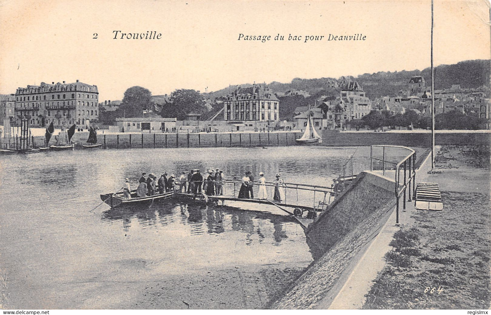 14-TROUVILLE SUR MER-PASSAGE DU BAC POUR DEAUVILLE-N°2041-B/0109 - Trouville