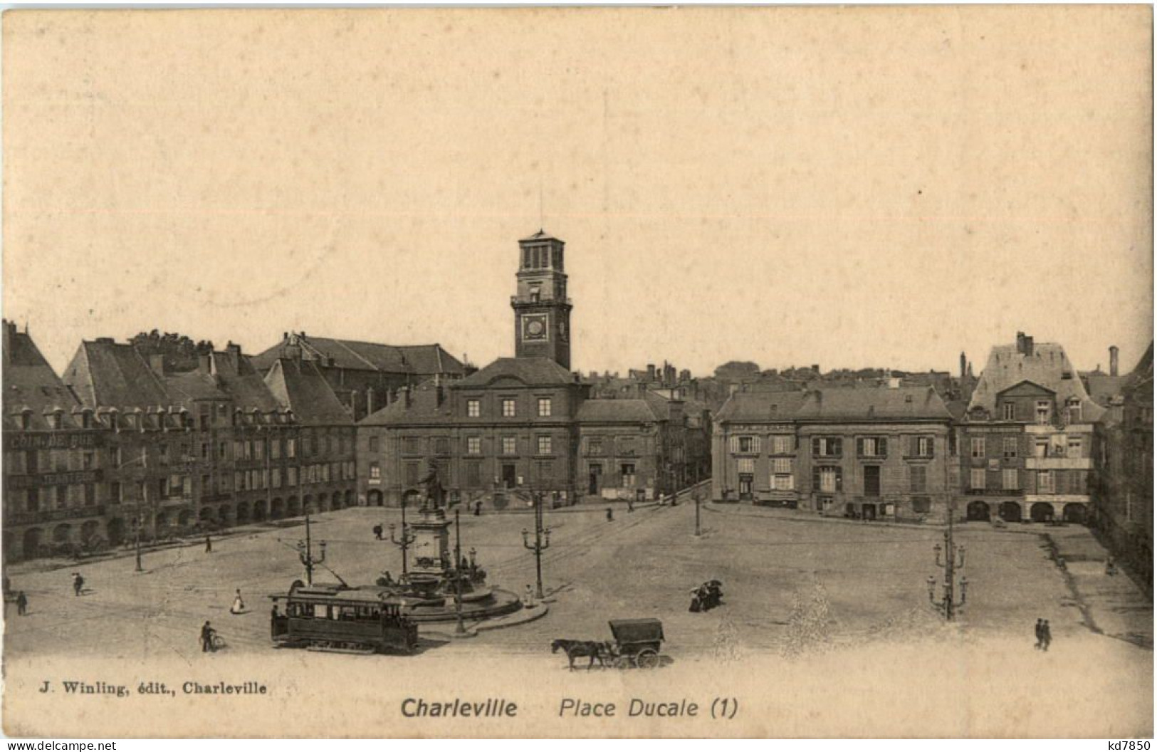 Charleville - Place Ducale - Feldpost - Charleville