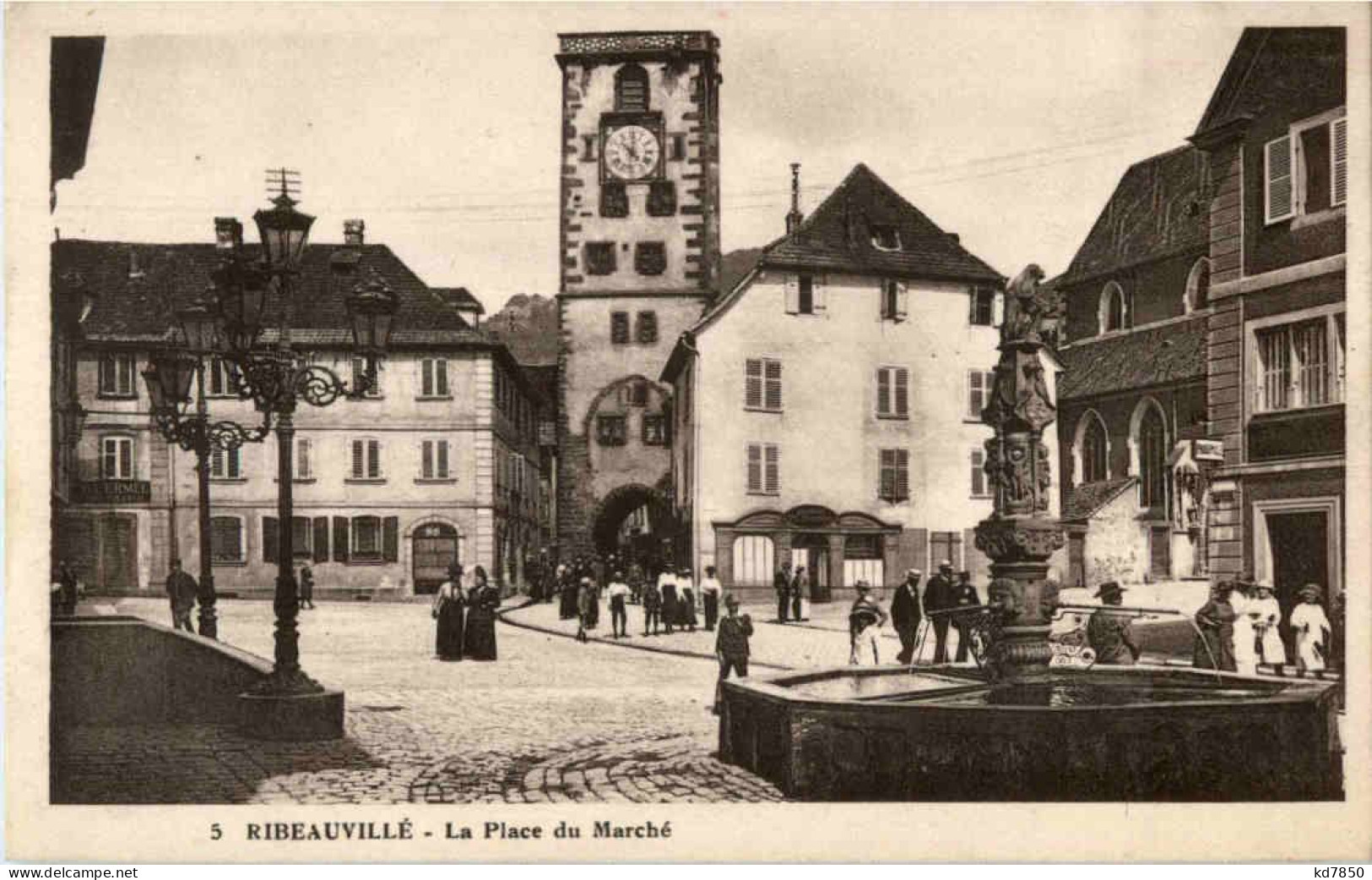 Ribeauville - La Place Du Marche - Ribeauvillé