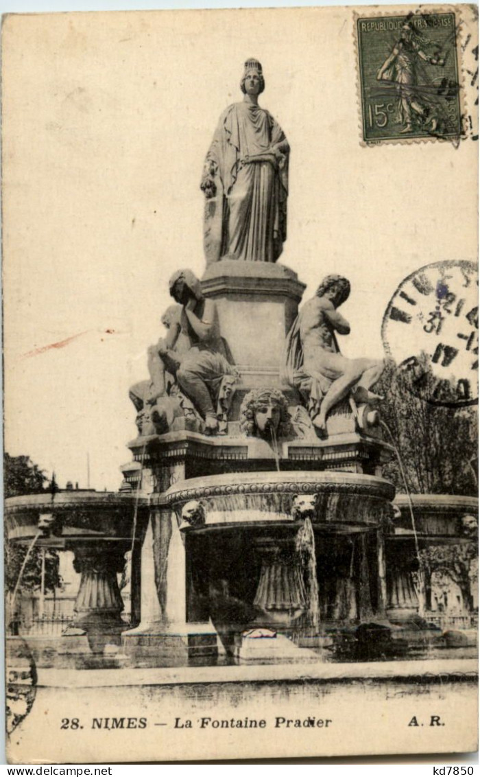 Nimes - La Fontaine Pradier - Nîmes