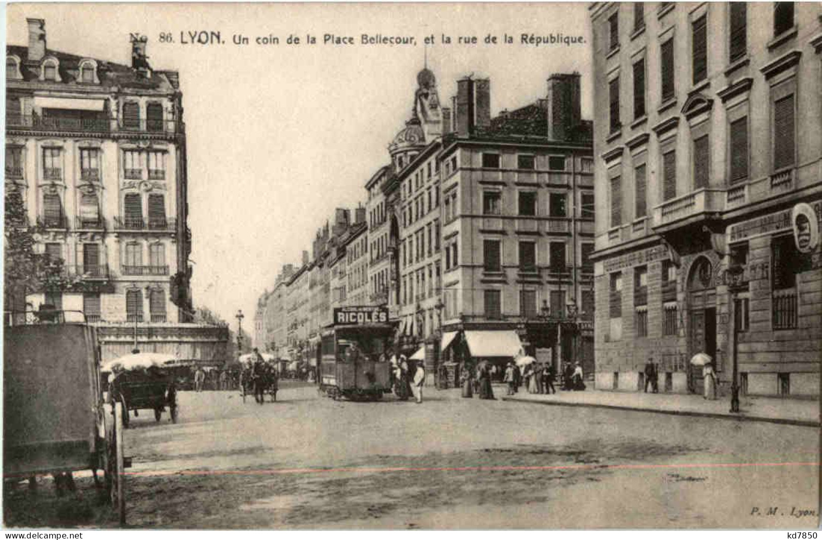 Lyon - Un Coin De La Place Bellecour - Other & Unclassified