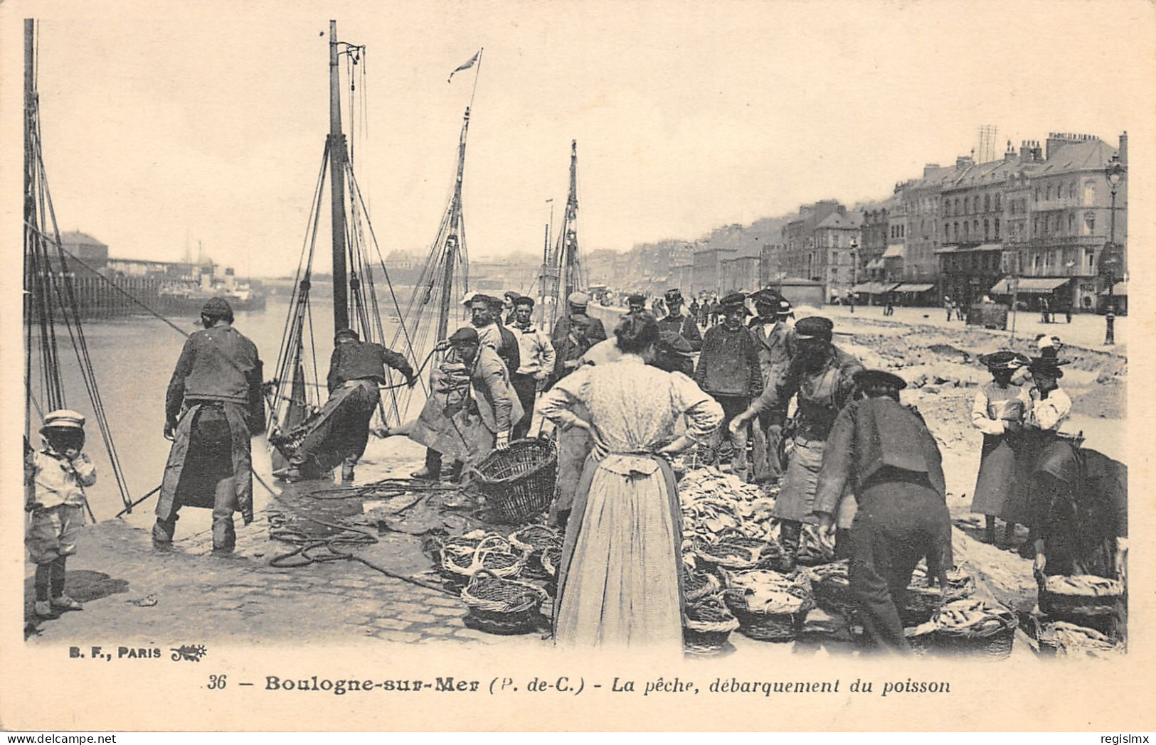 62-BOULOGNE- SUR MER-DEBARQUEMENT DU POISSON-N°2046-D/0279 - Boulogne Sur Mer