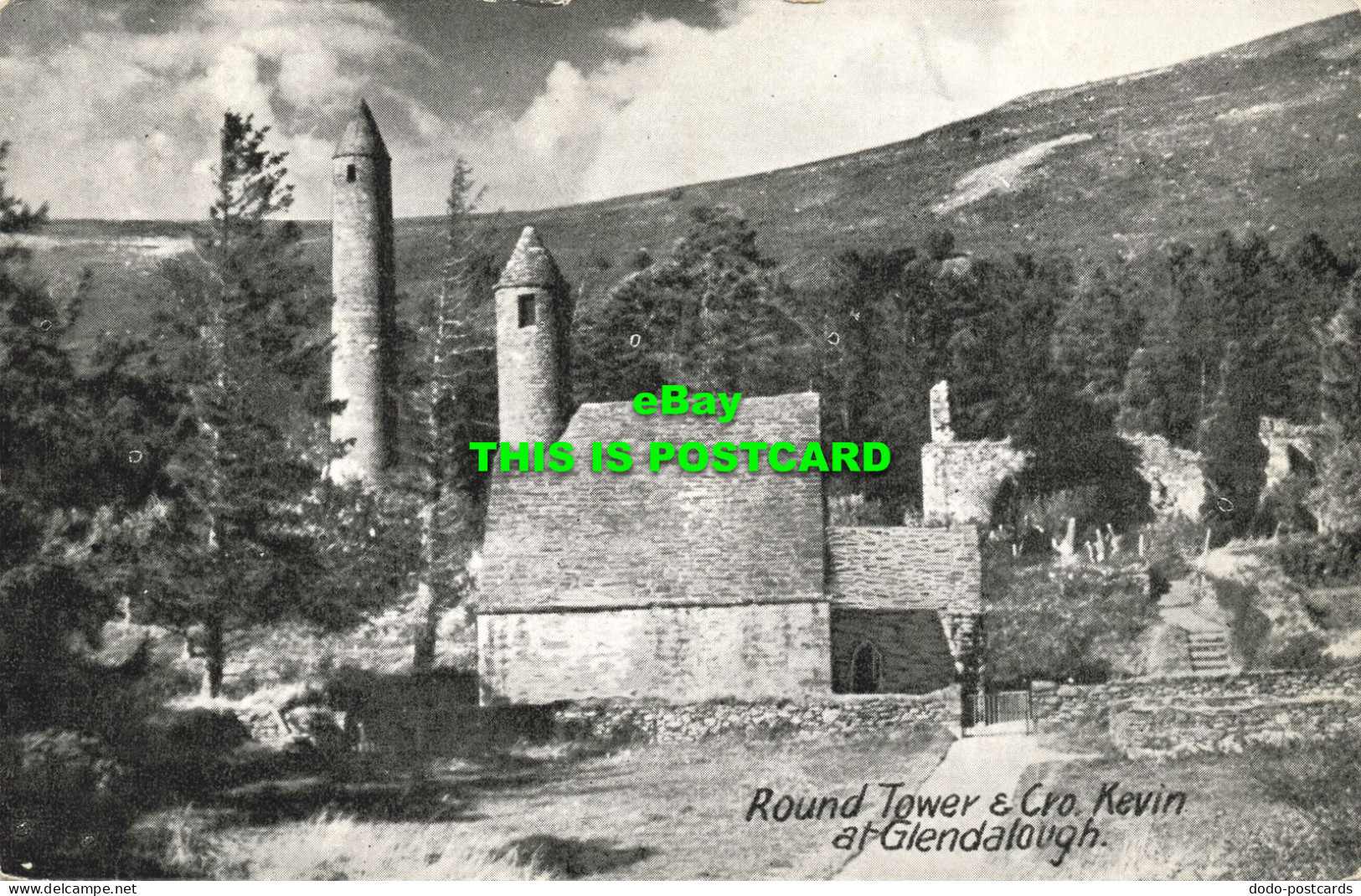 R573795 Round Tower And Cro. Kevin At Glendalough. W. P. C. Postcard Series. Wic - Monde