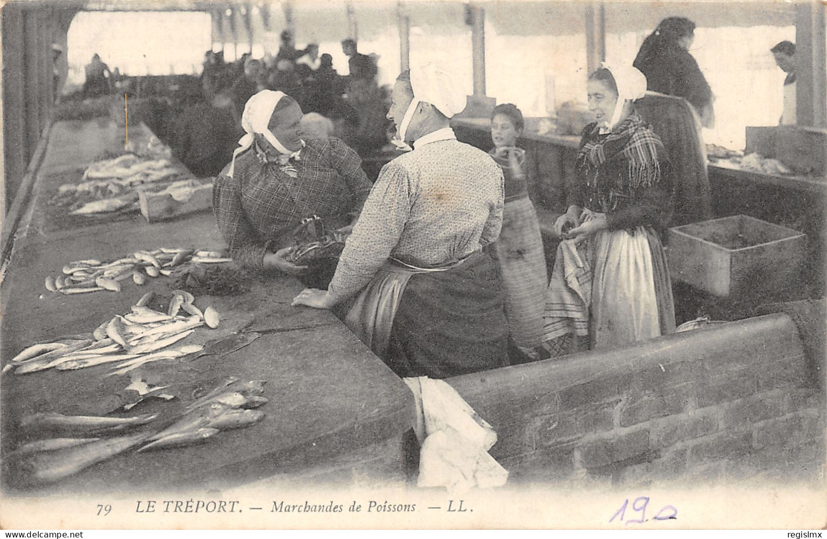 76-LE TREPORT-MARCHANDES DE POISSONS-N°2048-B/0181 - Le Treport