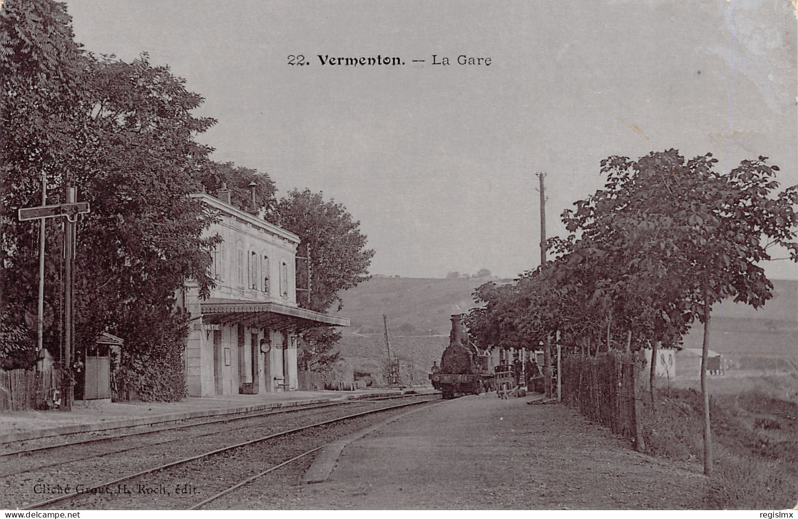 89-VERMENTON-LA GARE-ARRIVEE DU TRAIN-N°2049-A/0165 - Vermenton