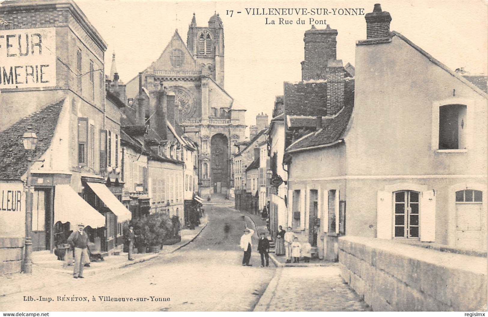 89-VILLENEUVE SUR YONNE-LA RUE DU PONT-N°2049-B/0075 - Villeneuve-sur-Yonne