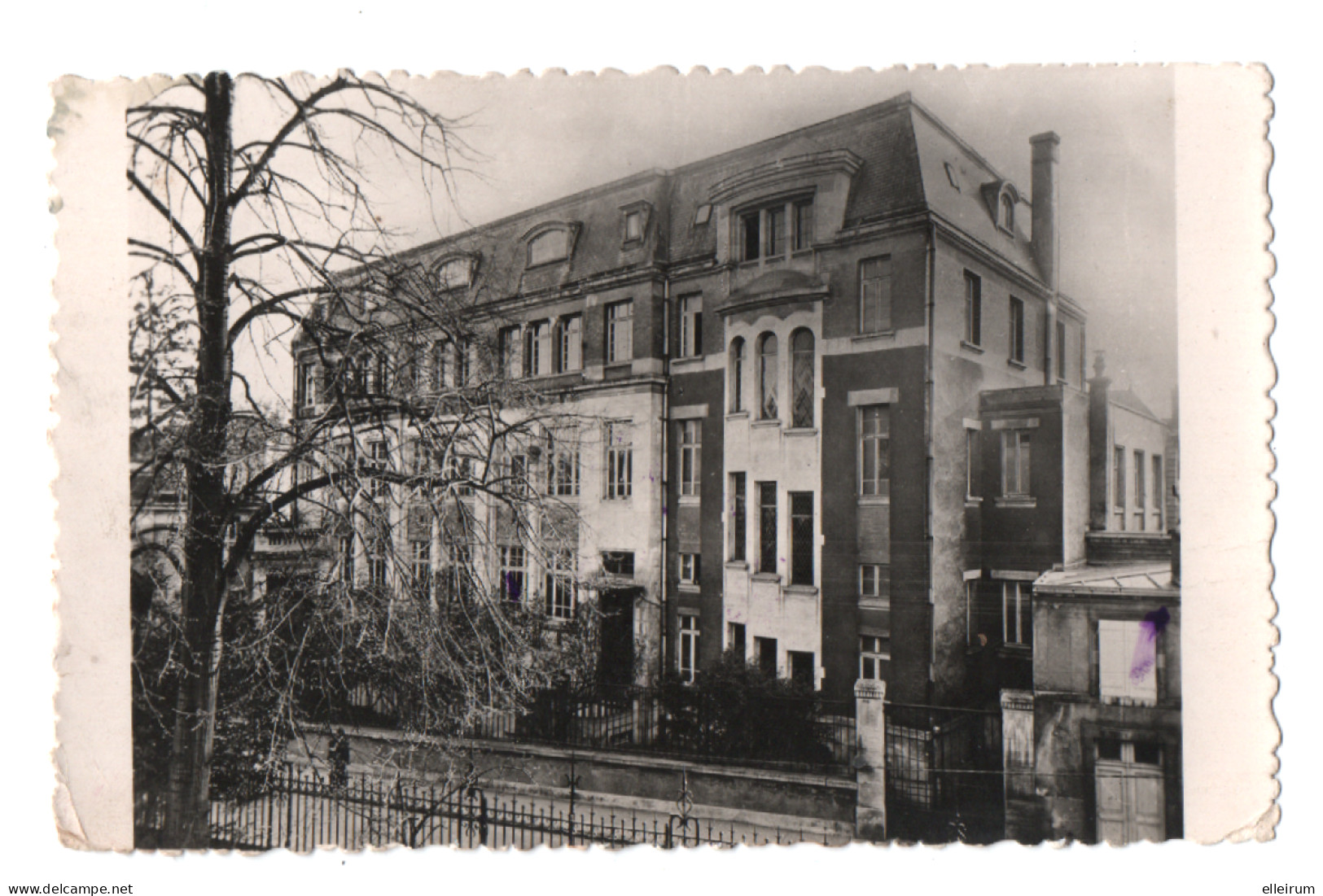 NANCY (54) COURS NOTRE- DAME De La RAVINELLE. FACADE RUE. 1952. - Nancy