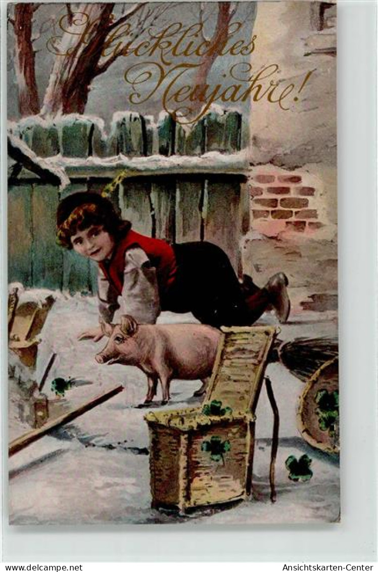 52024606 - Kind Neujahr Kleeblatt - Schweine