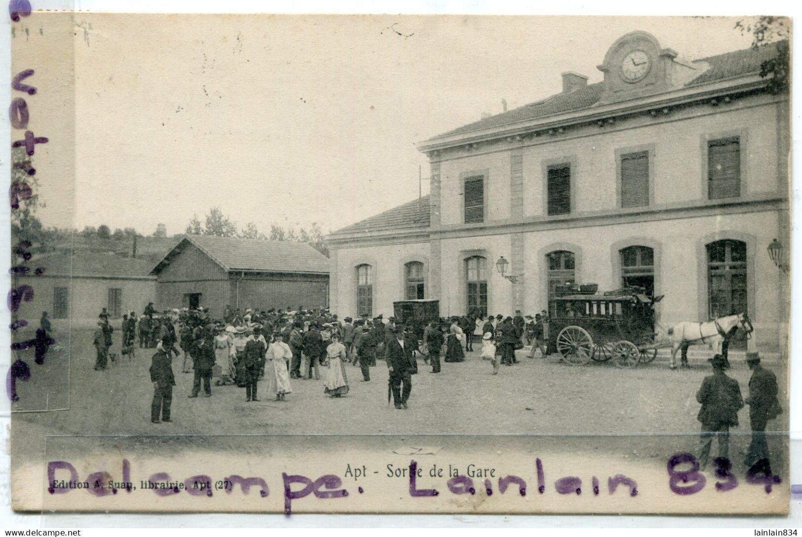 - APT - ( Vaucluse ), Sortie  De La Gare, Attelage, Tramway, Animation, édit A Suau, écrite,1912, TTBE, Scans. . - Apt