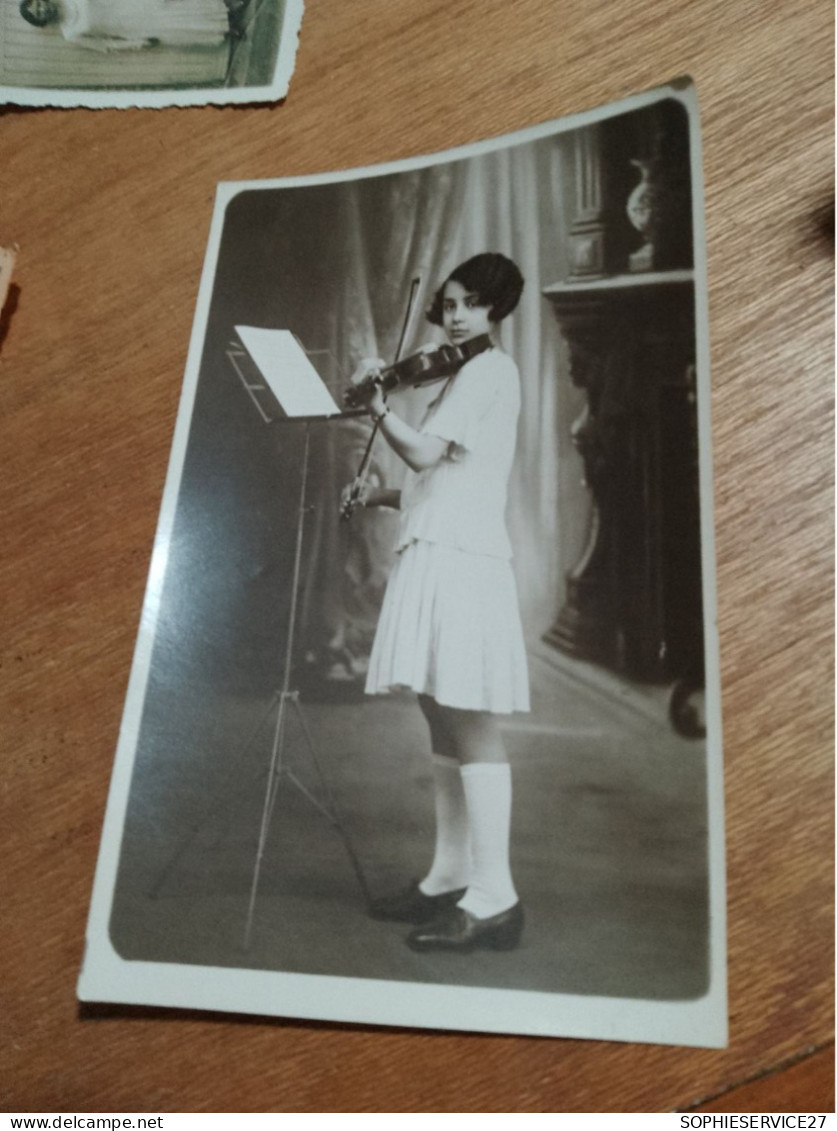 563 // PHOTO ANCIENNE JEUNE FILLE AU VIOLON 13 X 8 CMS - Anonymous Persons