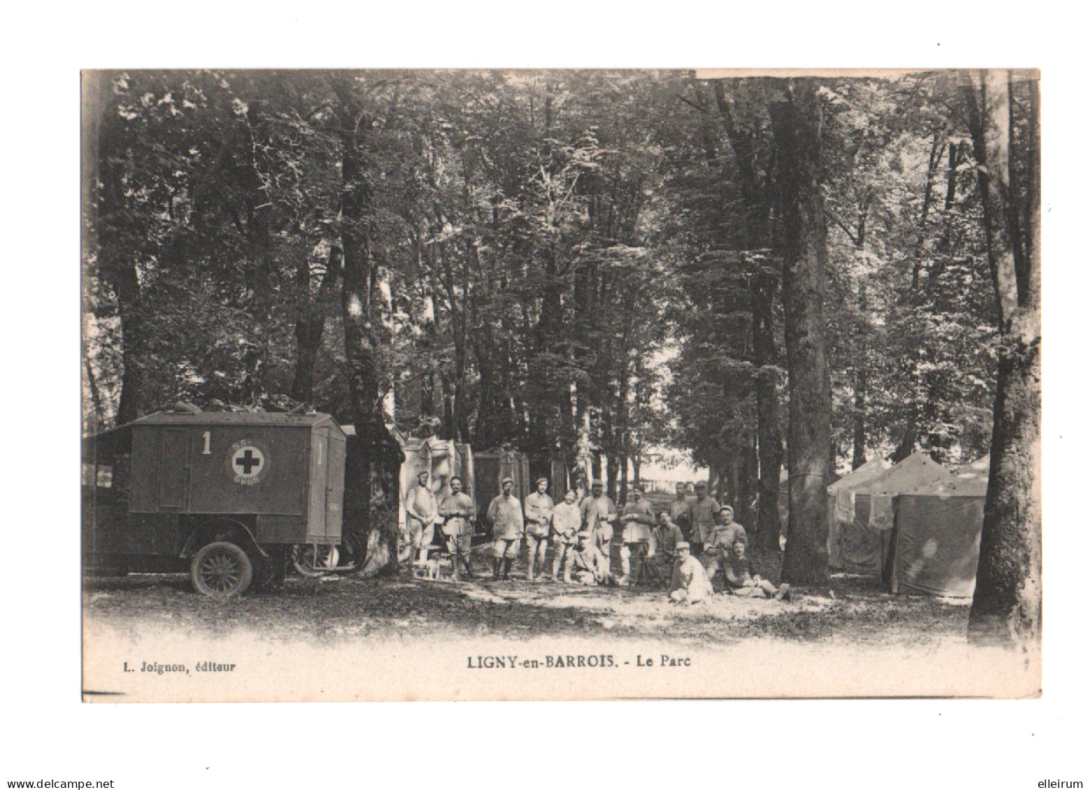 MILITARIA. LIGNY-en-BARROIS (55) LE PARC. TROUPE Au REPOS. AMBULANCE CROIX-ROUGE. - Guerre 1914-18