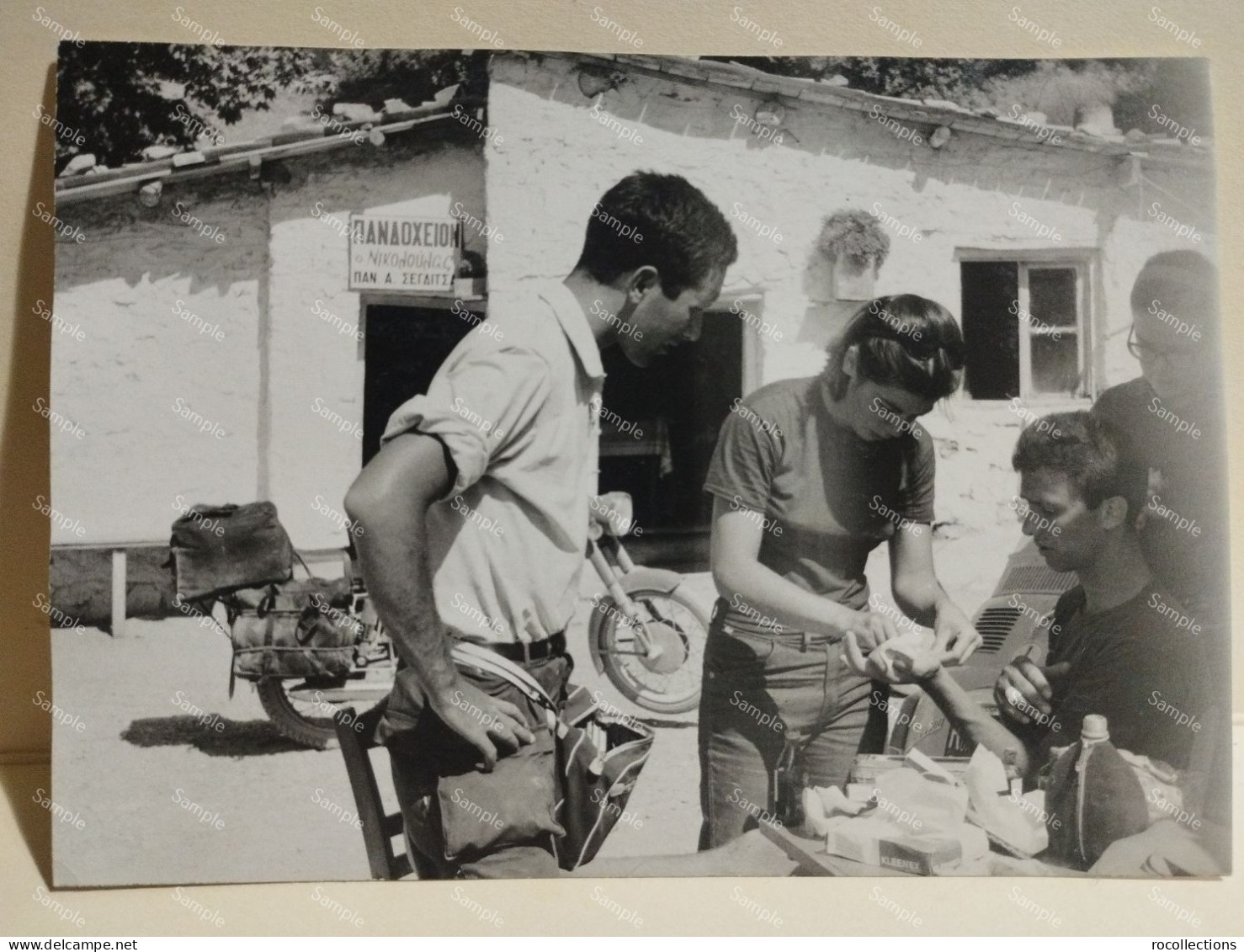Greece 1966 Photo Between Remia And Delphi. Car Motorcycle - Europa