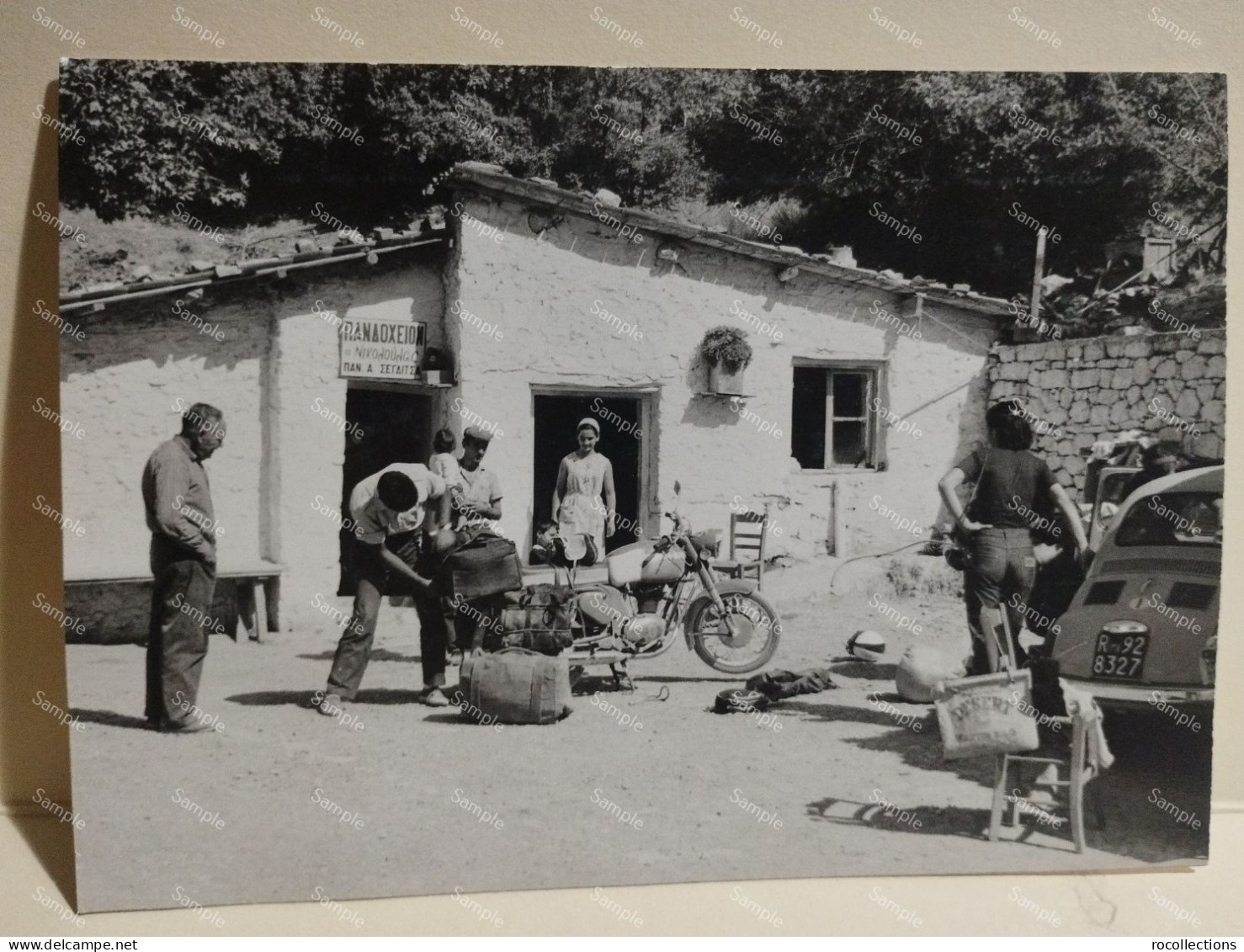 Greece 1966 Photo Between Remia And Delphi. Car Motorcycle - Europe
