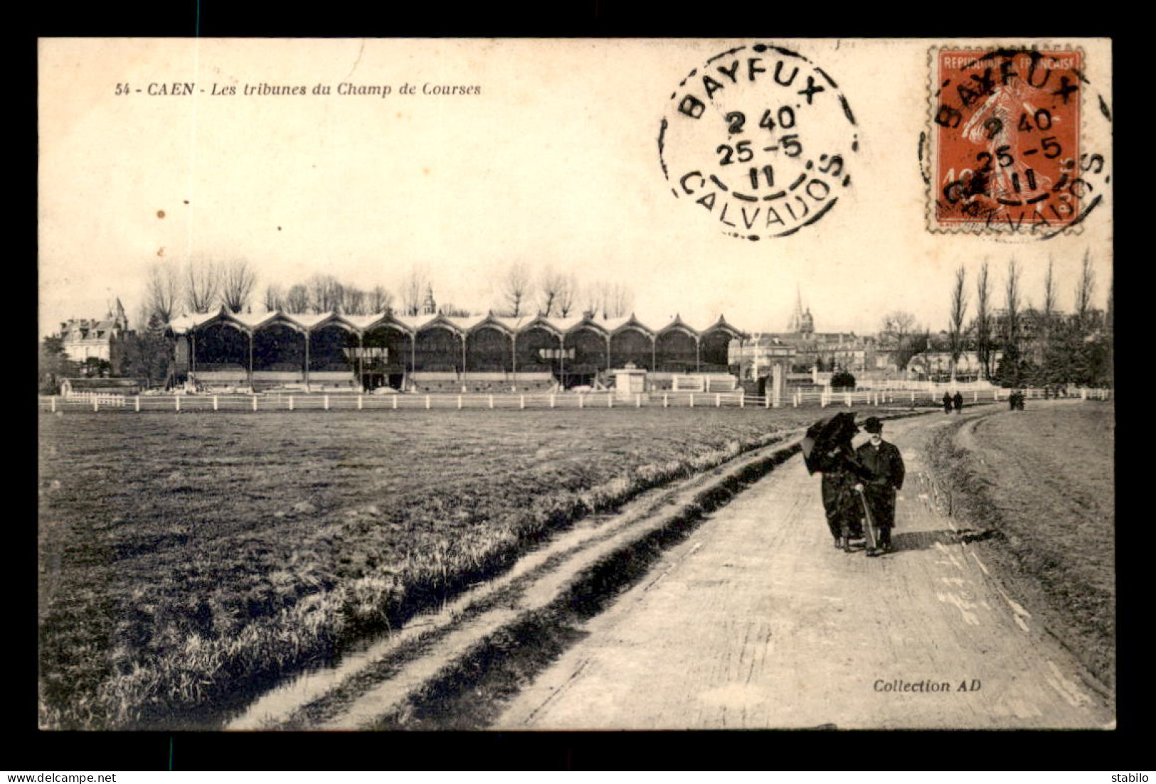 14 - CAEN - LES TRIBUNES DU CHAMP DE COURSES - Caen