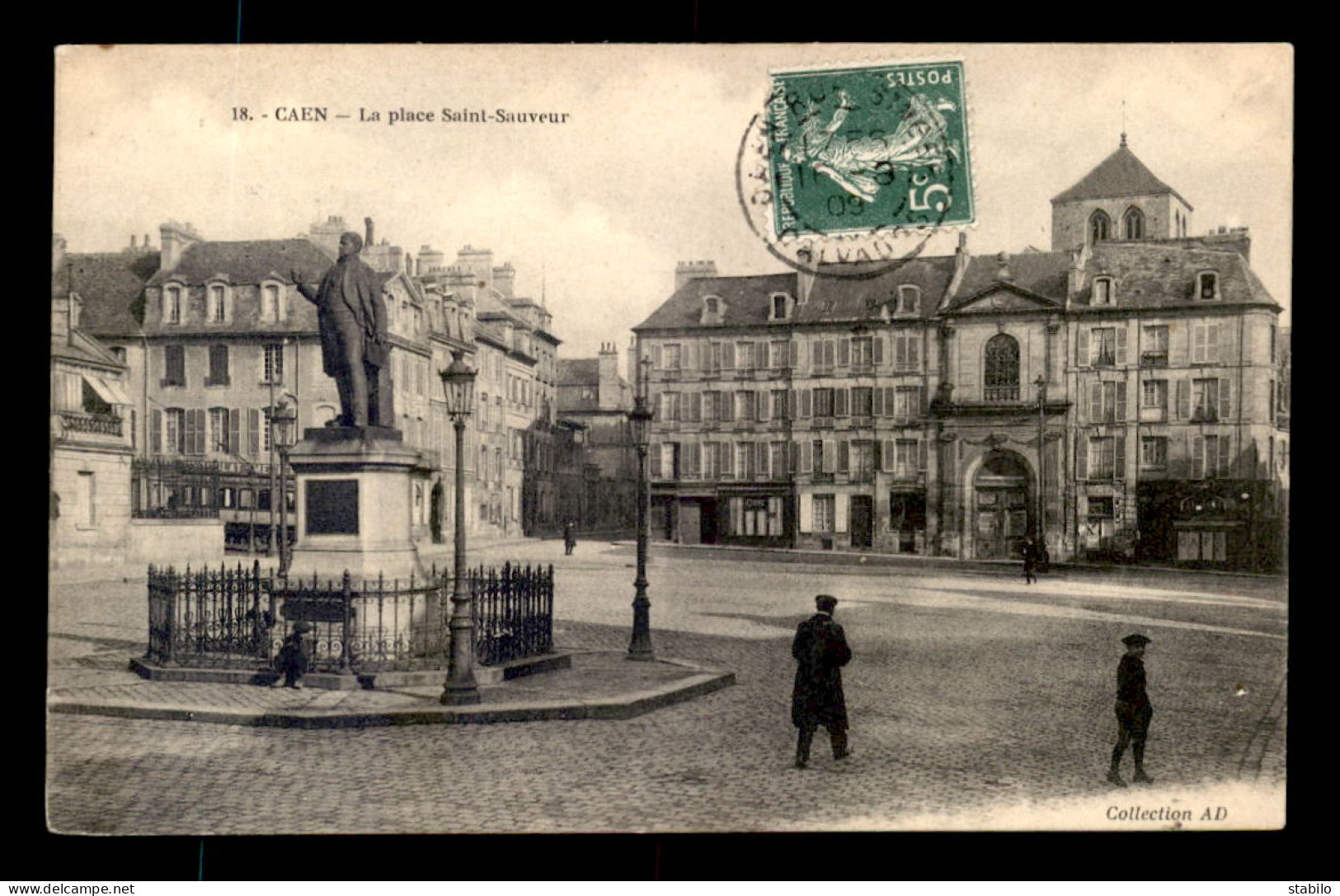 14 - CAEN - PLACE ST-SAUVEUR - Caen