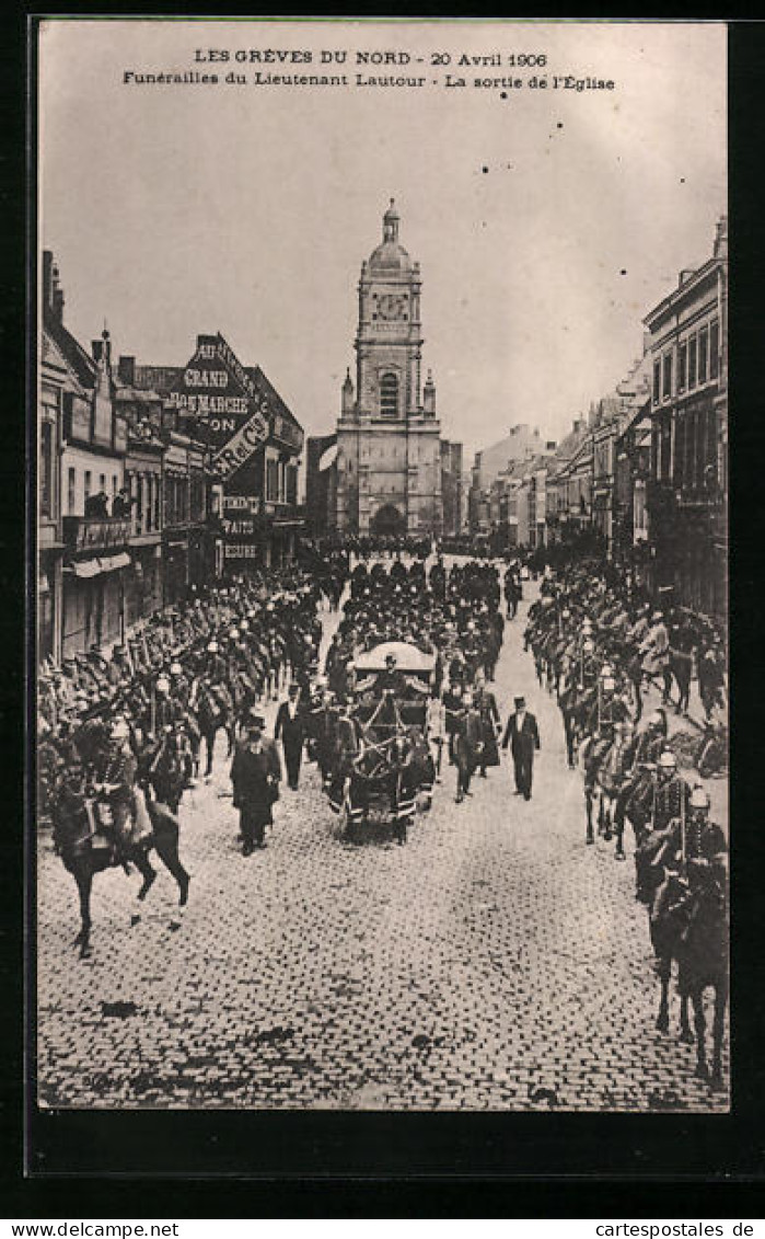 CPA Lens, Funérailles Du Lieutenant Lautour 1906, La Sortie De L`Eglise  - Lens