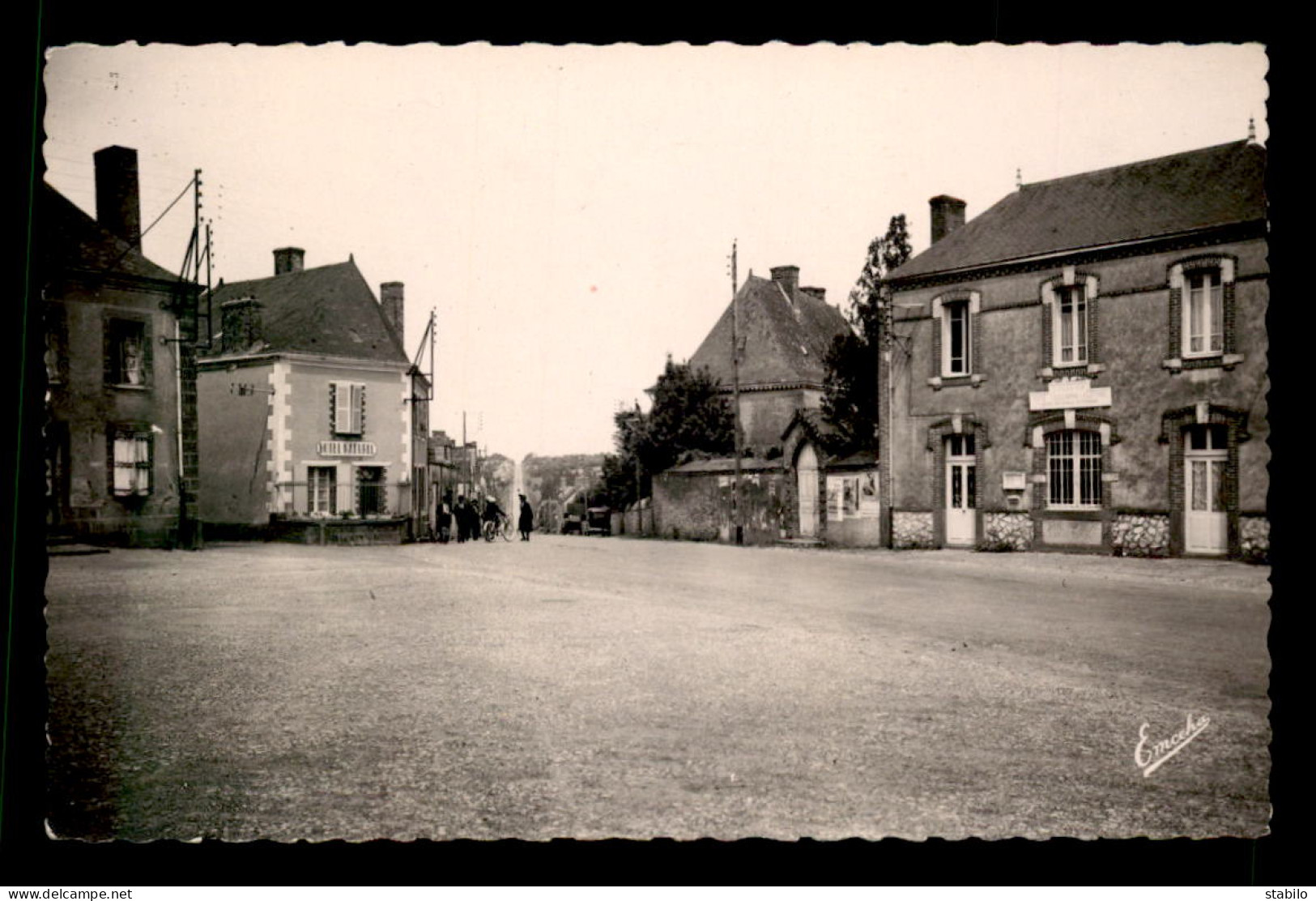 53 - CONGRIER - LA POSTE ET ROUTE DE ST-AIGNAN - Other & Unclassified