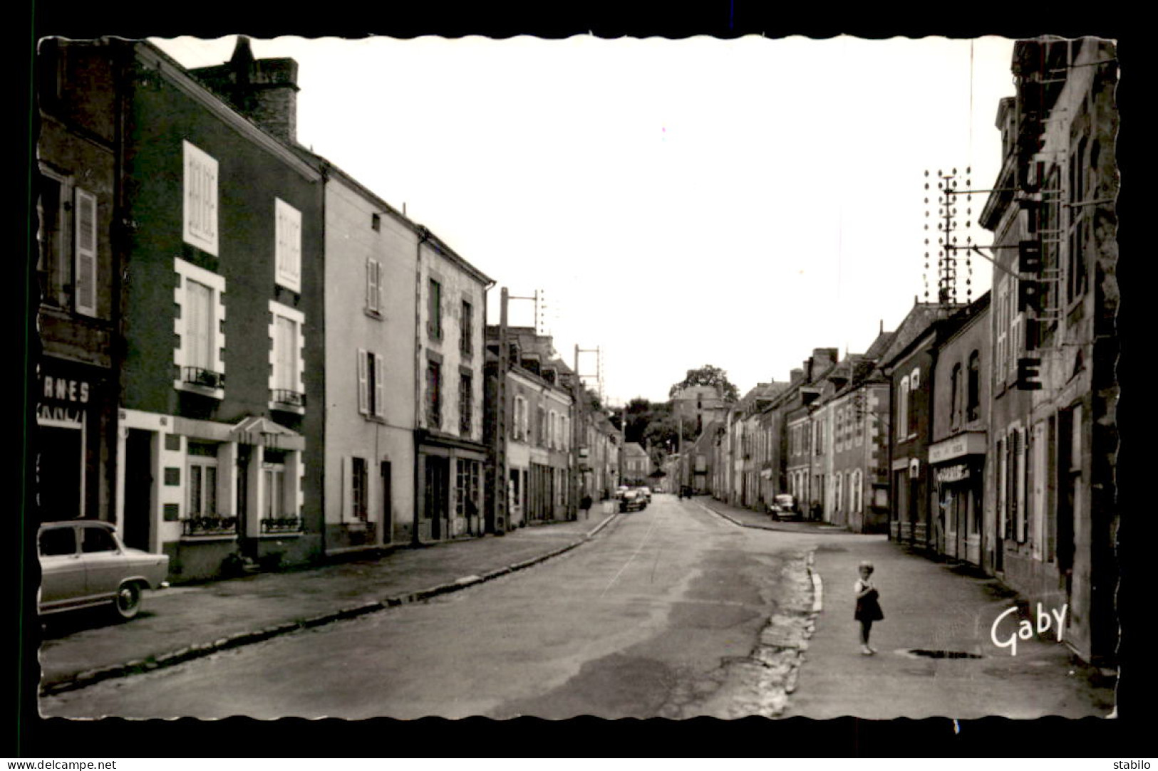 53 - MONTSURS - LA GRAND'RUE - Autres & Non Classés