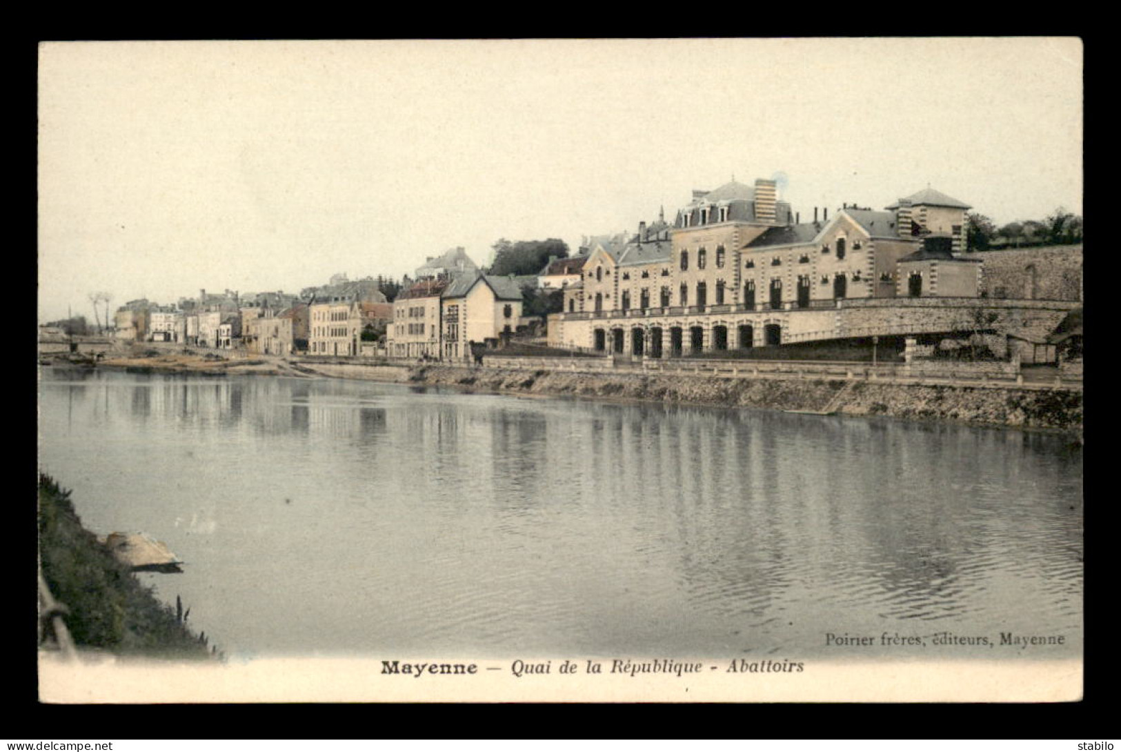 53 - MAYENNE - QUAI DE LA REPUBLIQUE - LES ABBATTOIRS - CARTE COLORISEE - Mayenne