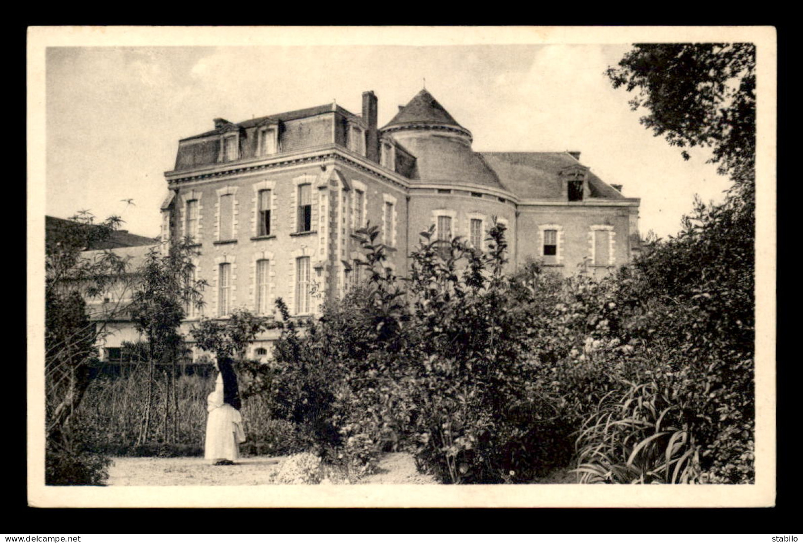 53 - CHATEAU-GONTIER - HOTEL-DIEU - MONASTERE DES AUGUSTINES - LE NOVICIAT - Chateau Gontier