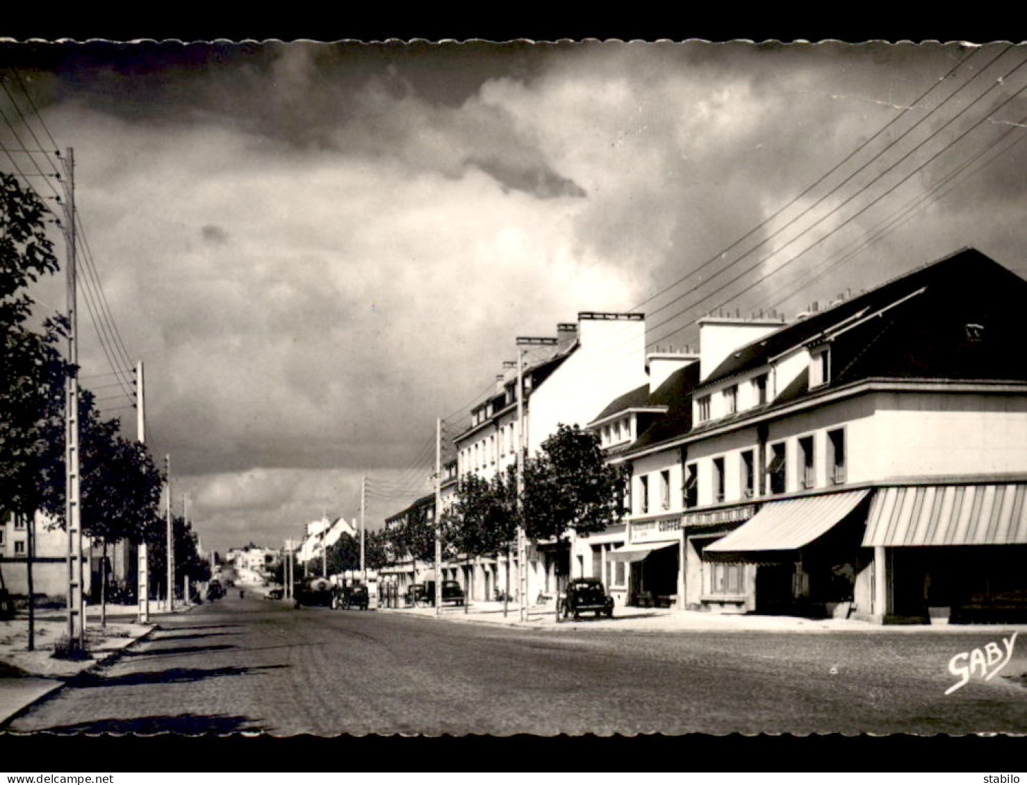 56 - LORIENT - AVENUE DE LA PERRIERE - Lorient